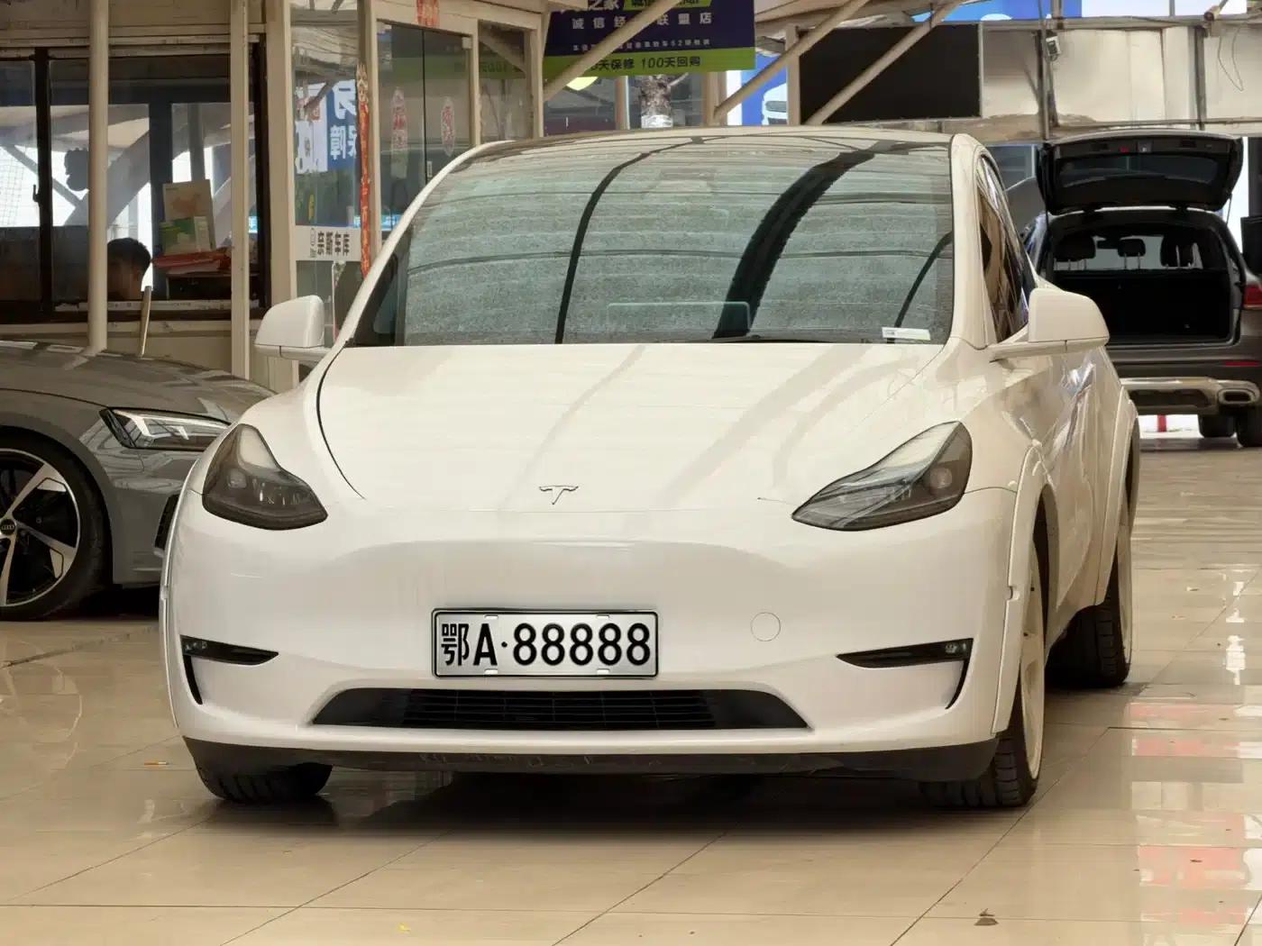 Model Y 2022 Facelift Rear-Wheel Drive Version — миниатюра 1
