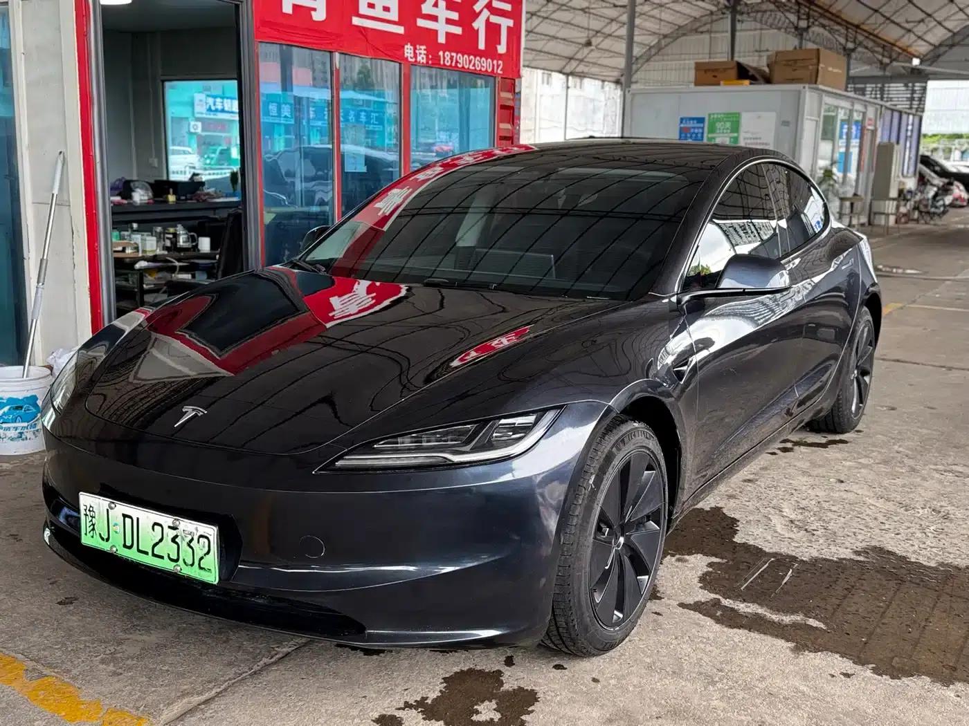 Model 3 2023 Rear-Wheel Drive — миниатюра 1