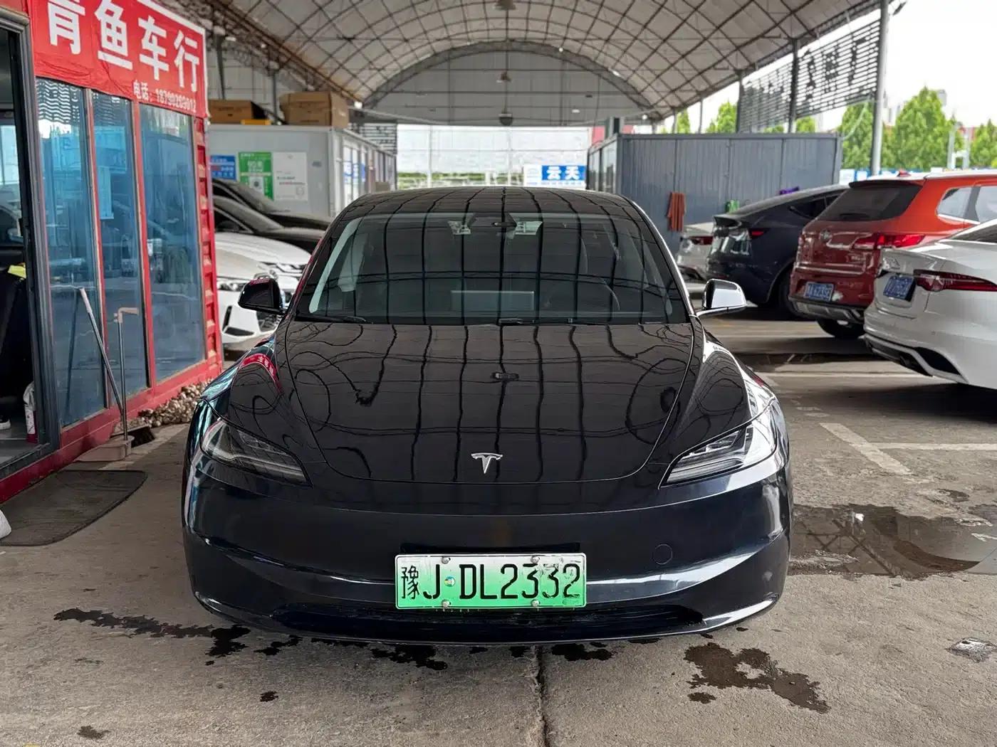 Model 3 2023 Rear-Wheel Drive — миниатюра 2