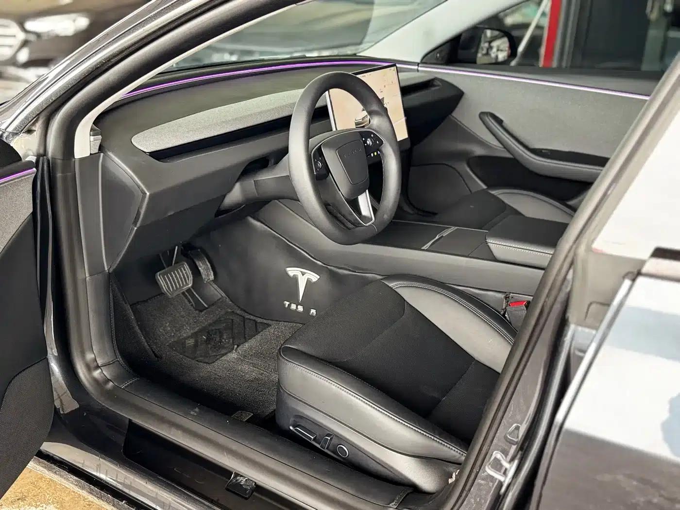 Model 3 2023 Rear-Wheel Drive — миниатюра 4