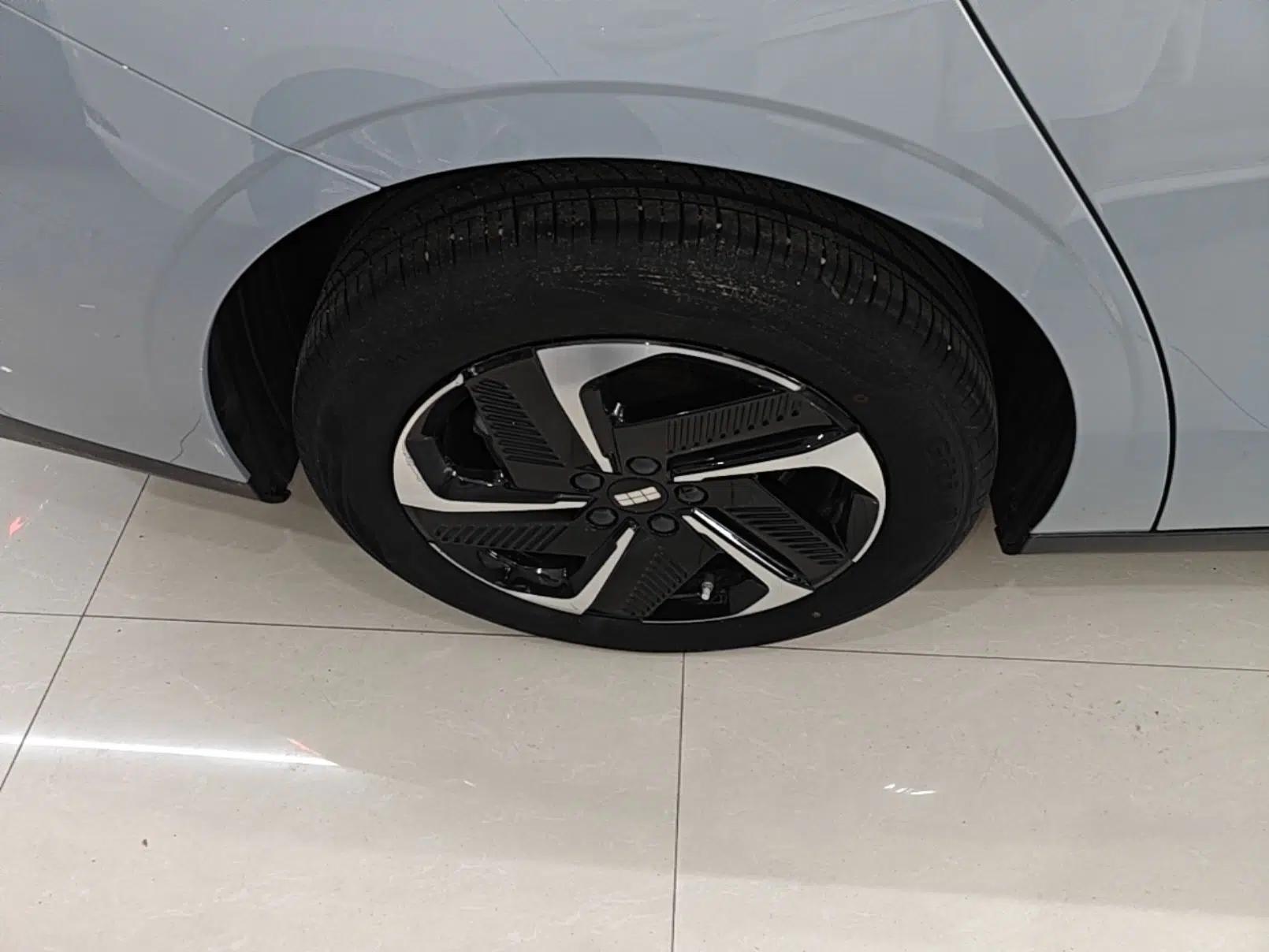 Geely Galaxy L6 2023 125km MAX — миниатюра 11