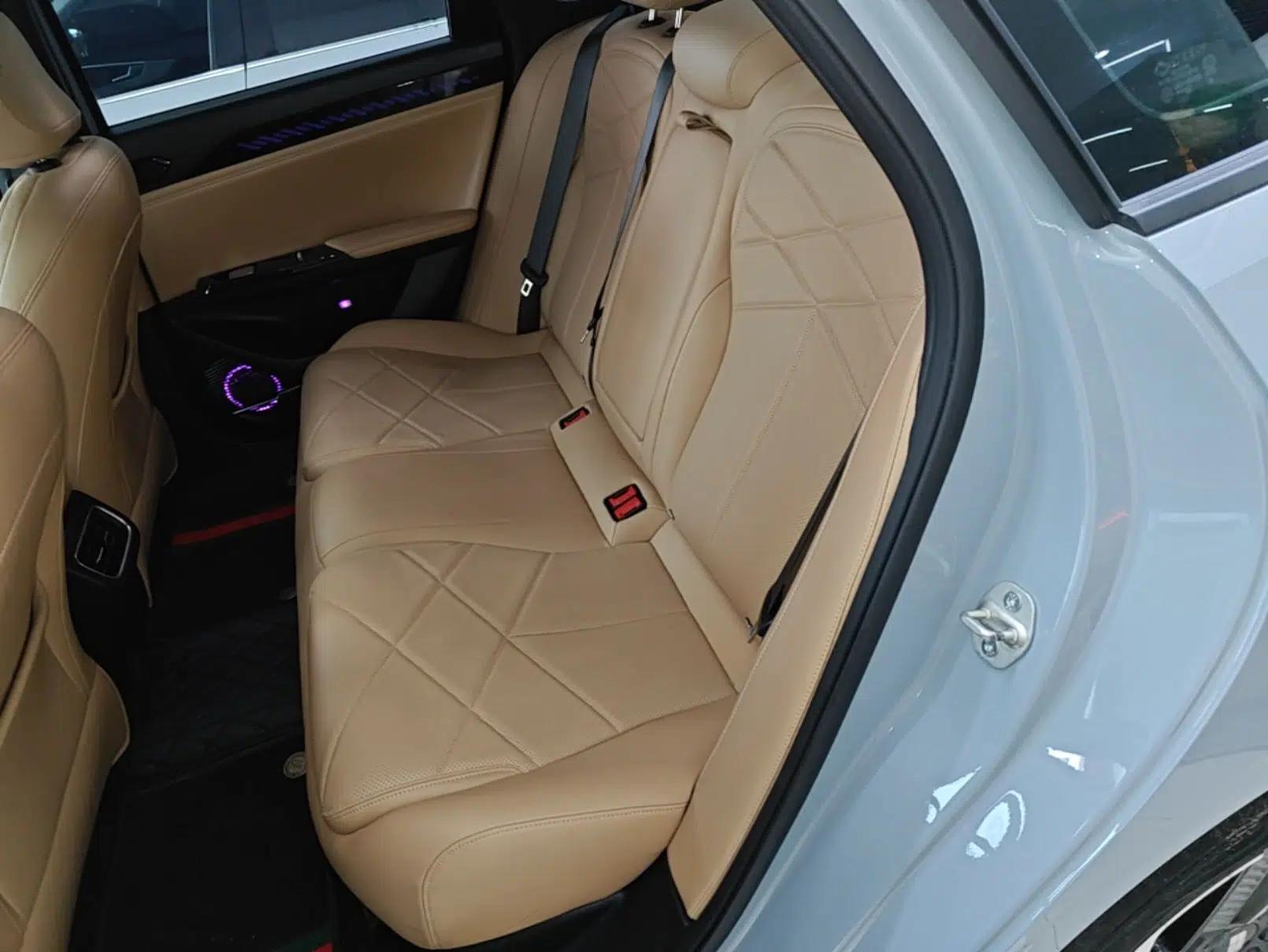 Geely Galaxy L6 2023 125km MAX — миниатюра 20