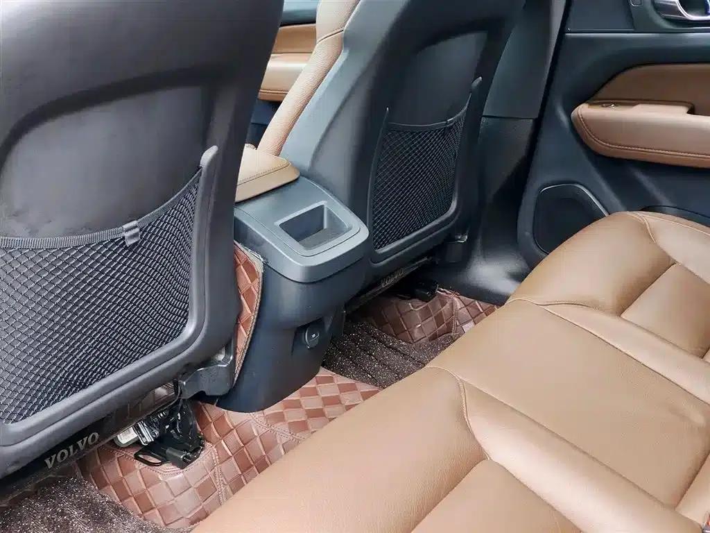 2024 Volvo XC60 B5 AWD Inscription Luxury Edition — миниатюра 9