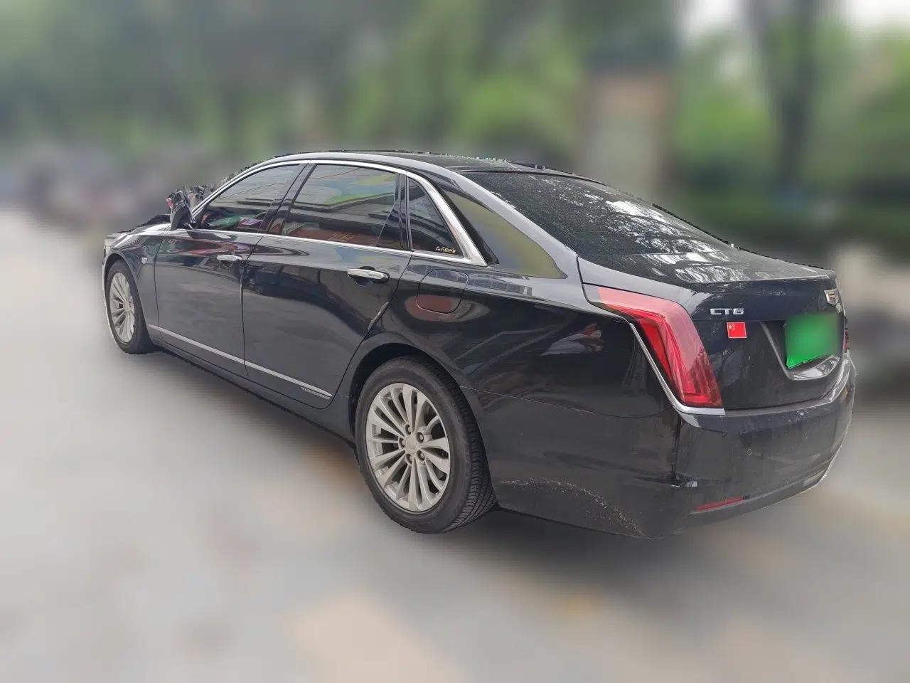Cadillac CT6 PLUG-IN 2017 30E Premier Edition — миниатюра 4