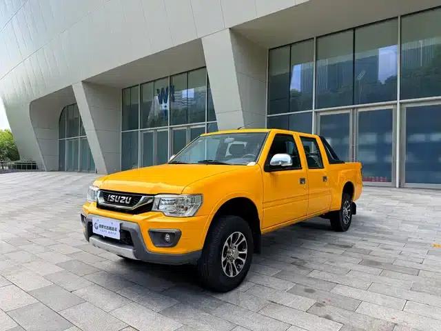 Qingling Isuzu T17 2023 Model 3.0T Diesel Four-Wheel Drive Flatbed Truck with Extended Wheelbase 4KH1CT6H1