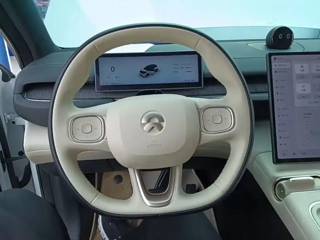 NIO ES6 2024 model 75kWh — миниатюра 11