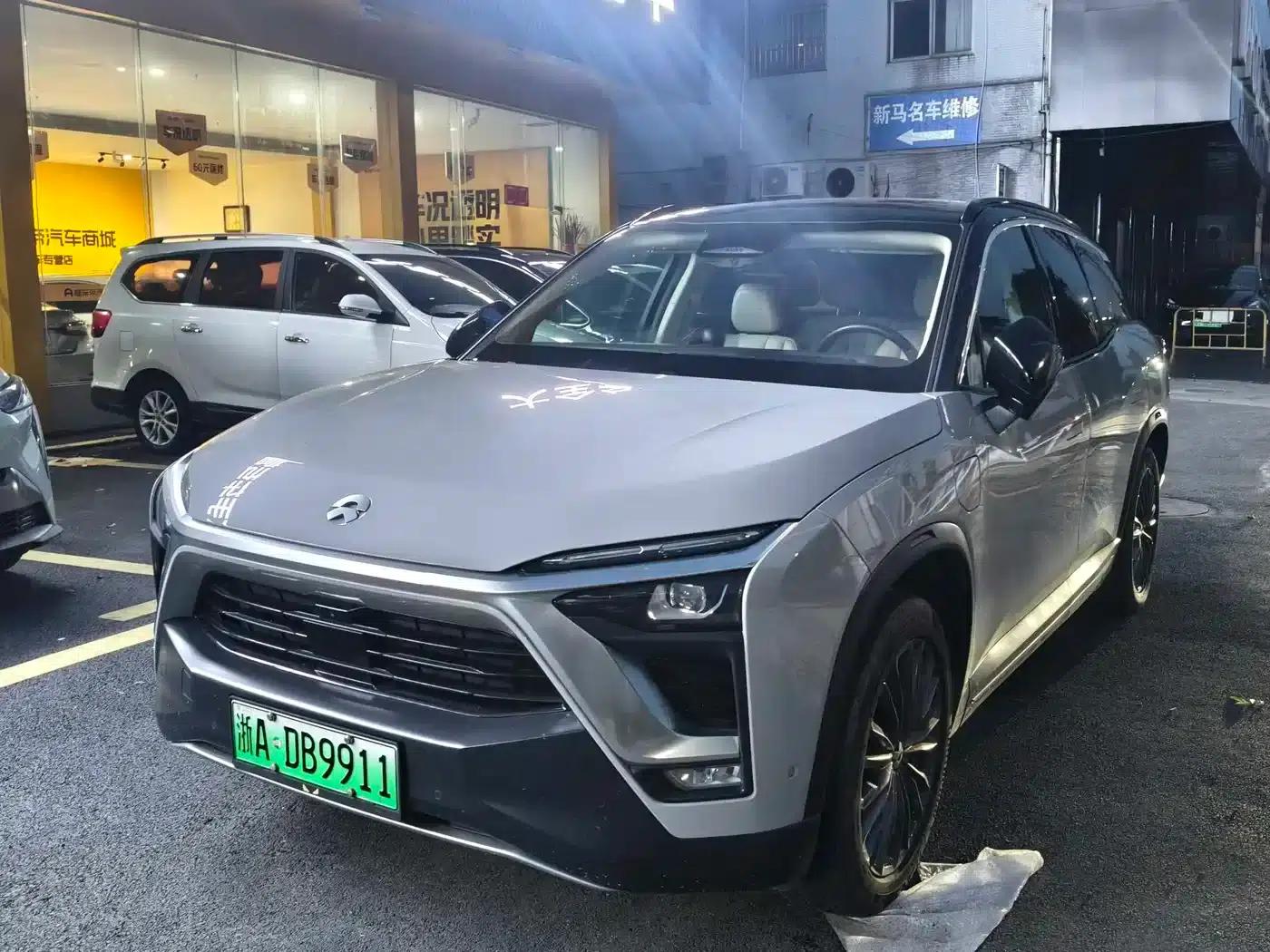 NIO ES8 2018 355KM Base Edition Seven-Seat Version — миниатюра 1