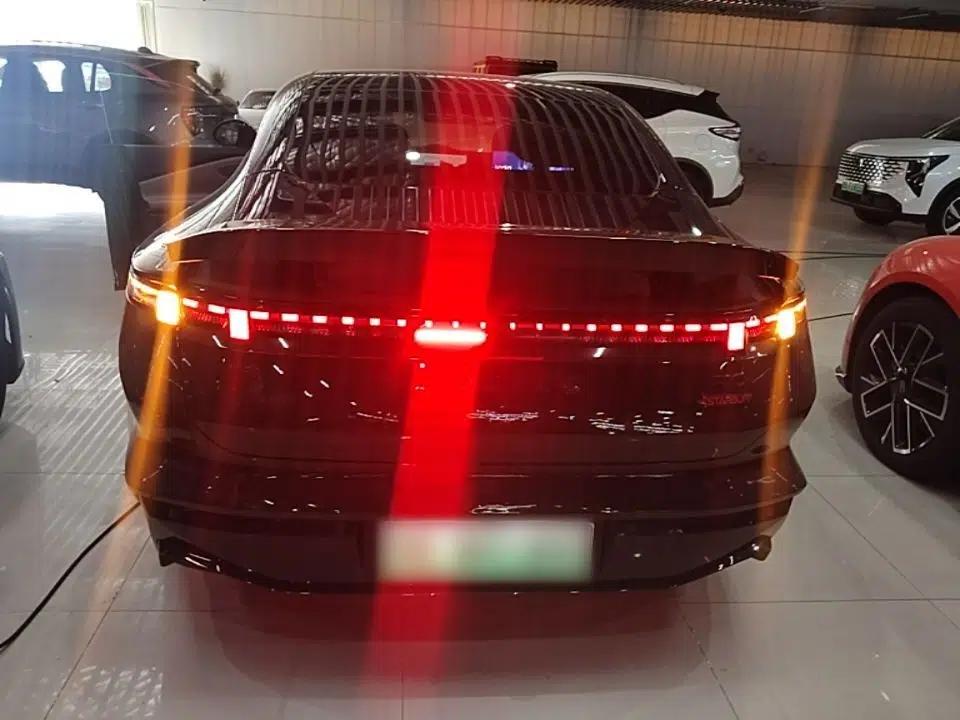 Lynk & Co Z10 2025 STARBUFF 95 kWh 680 km All-Wheel Drive Intelligent Driving — миниатюра 5