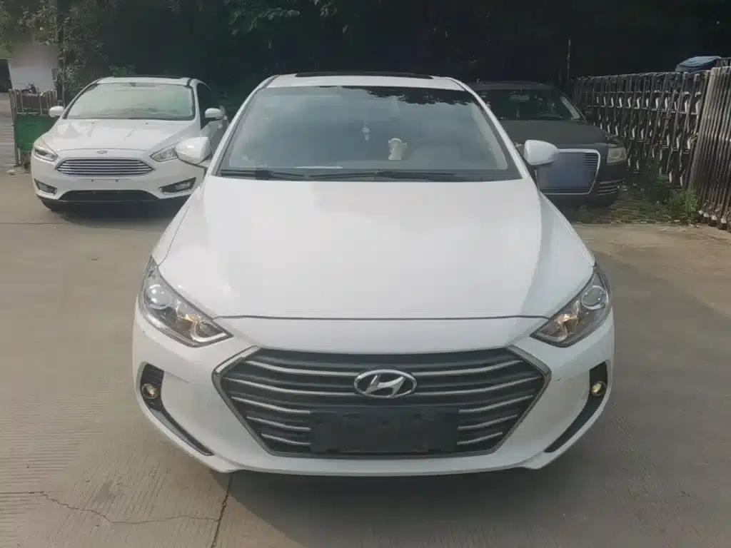 Hyundai Elantra 2018 1.4T Dual-Clutch Dynamic & Vitality Edition — миниатюра 3