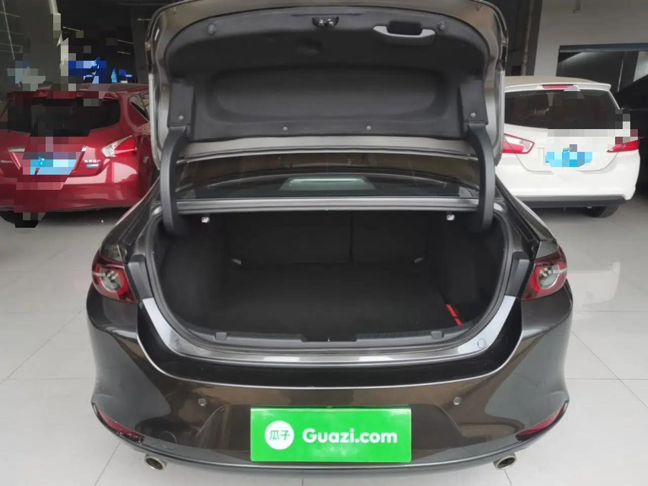 Mazda 3 Axela 2022 2.0L Automatic Zhi Rui Edition — миниатюра 22
