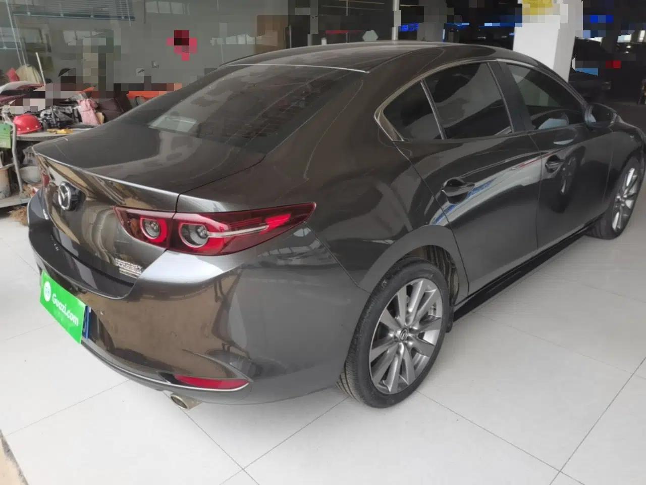Mazda 3 Axela 2022 2.0L Automatic Zhi Rui Edition — миниатюра 6