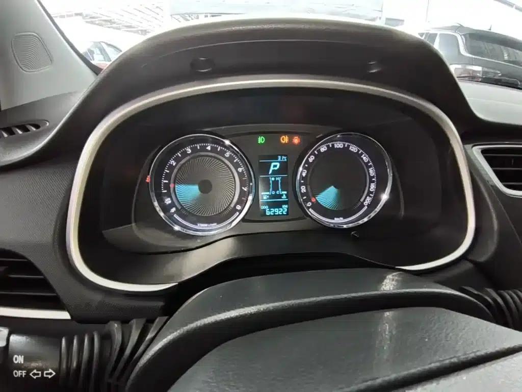 Chevrolet Aveo RV 2018 1.5L Automatic Smart Edition — миниатюра 12