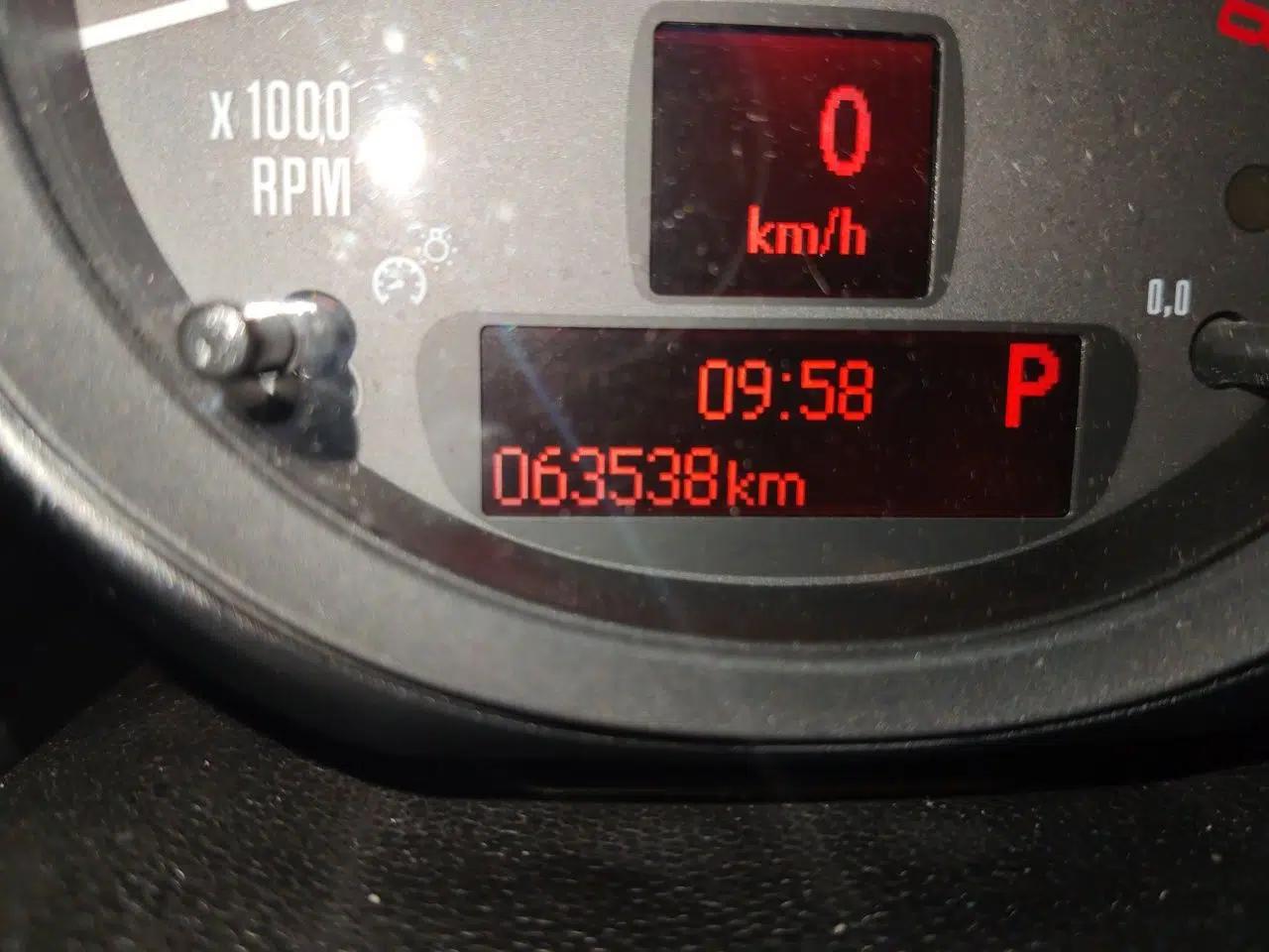 MINI 2011 1.6L ONE — миниатюра 12
