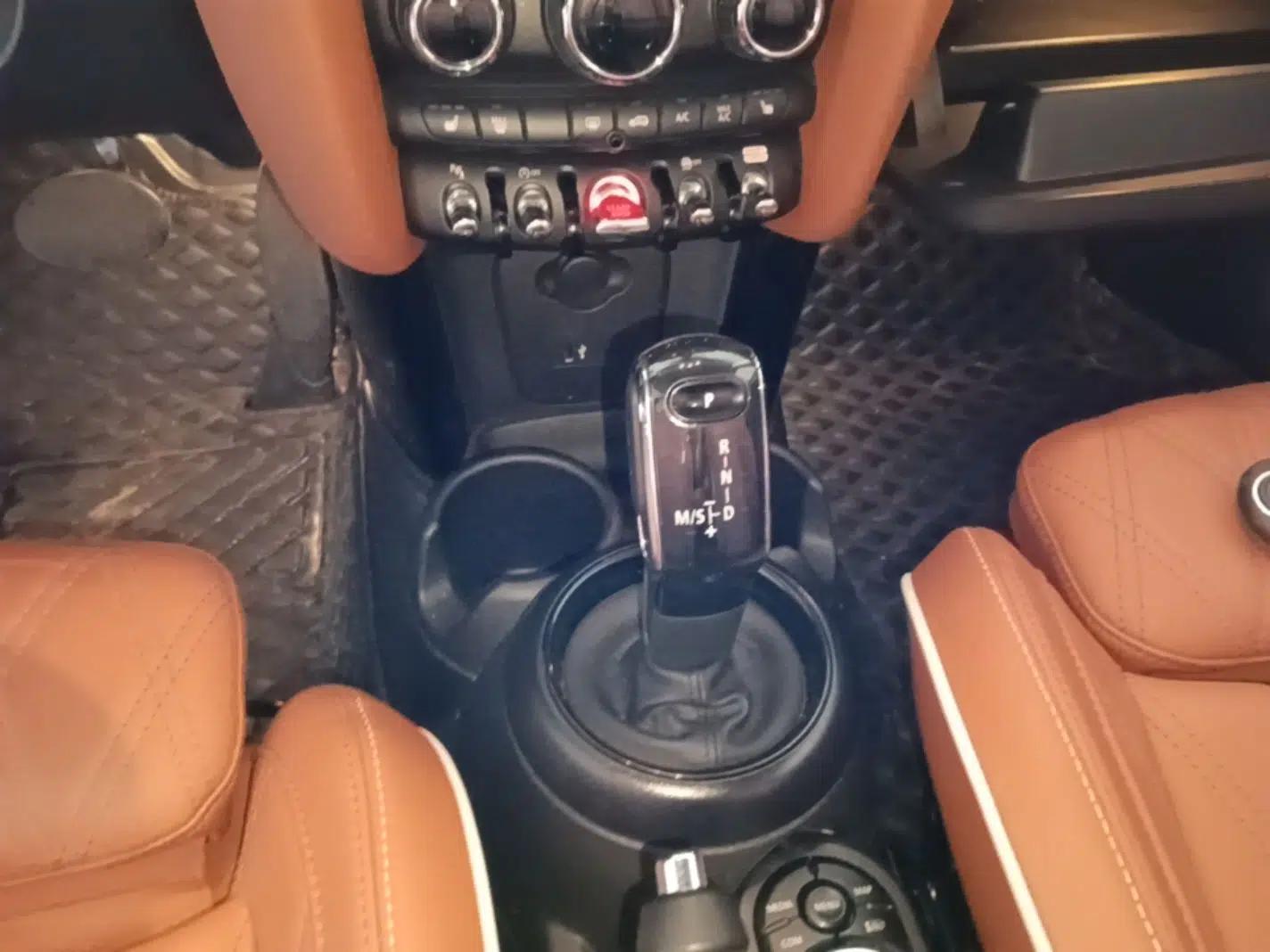 MINI 2022 1.5T COOPER Artist Five-Door Edition — миниатюра 16