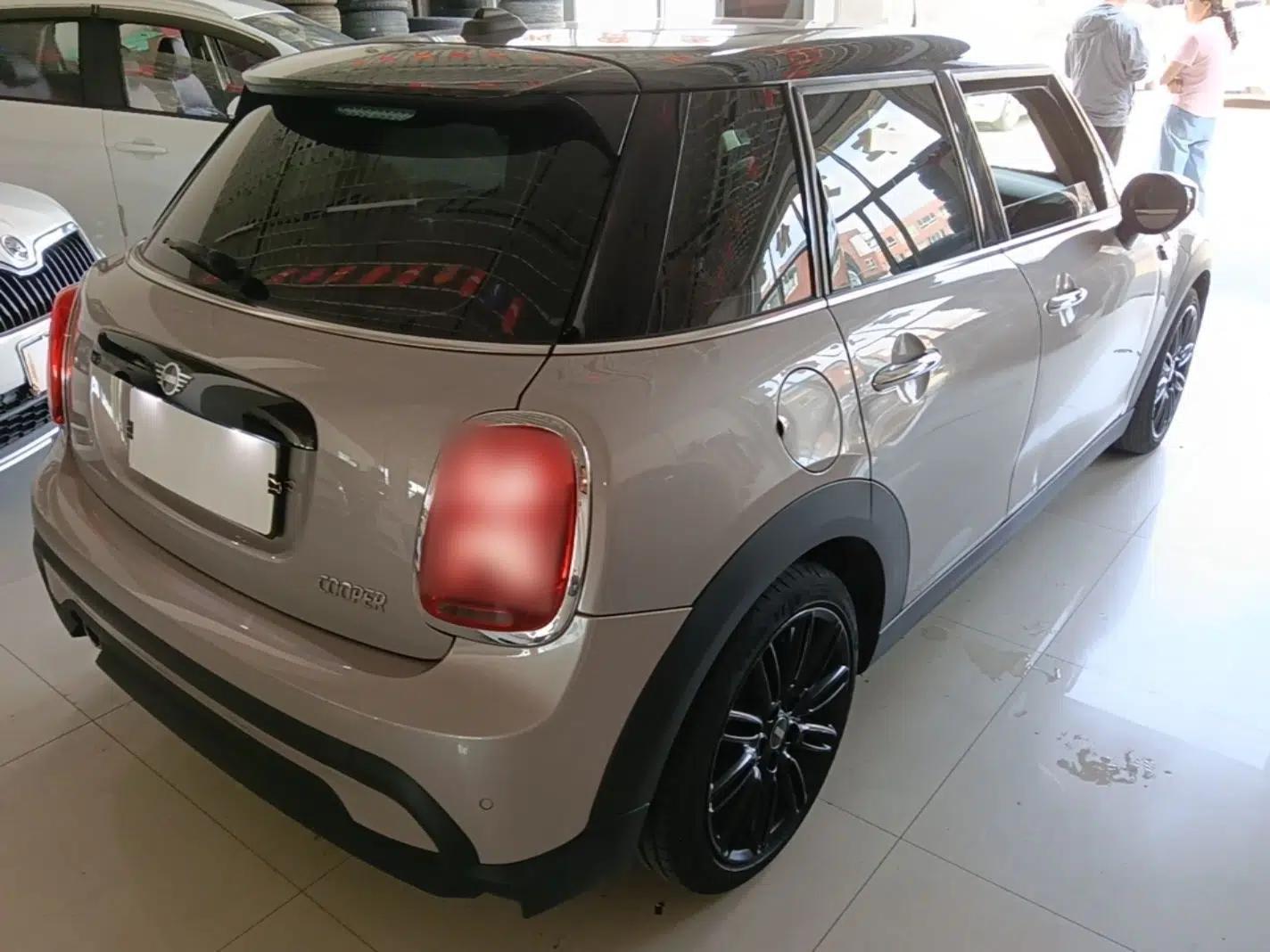 MINI 2022 1.5T COOPER Artist Five-Door Edition — миниатюра 6