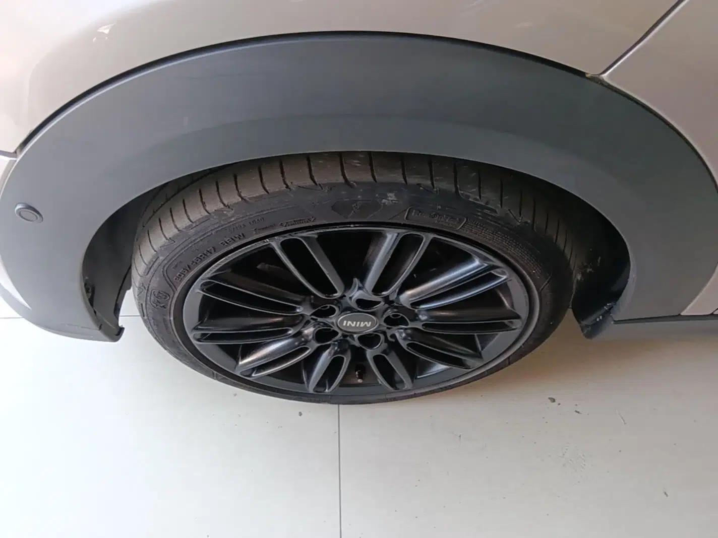 MINI 2022 1.5T COOPER Artist Five-Door Edition — миниатюра 10