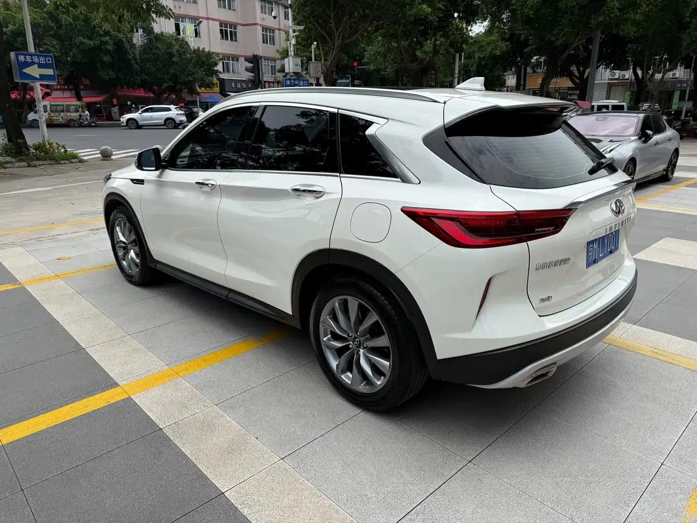 Infiniti QX50 2022 2.0T AWD Elite Edition — миниатюра 3