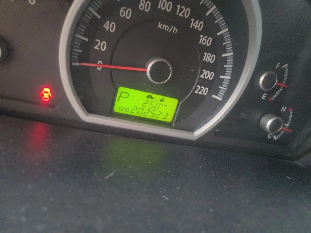 Kia Sportage 2011 2.0L Automatic Two-Wheel Drive GLS — миниатюра 12