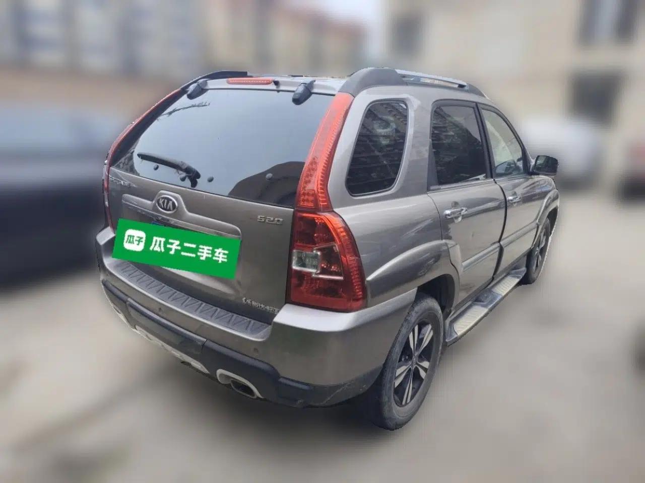 Kia Sportage 2011 2.0L Automatic Two-Wheel Drive GLS — миниатюра 6