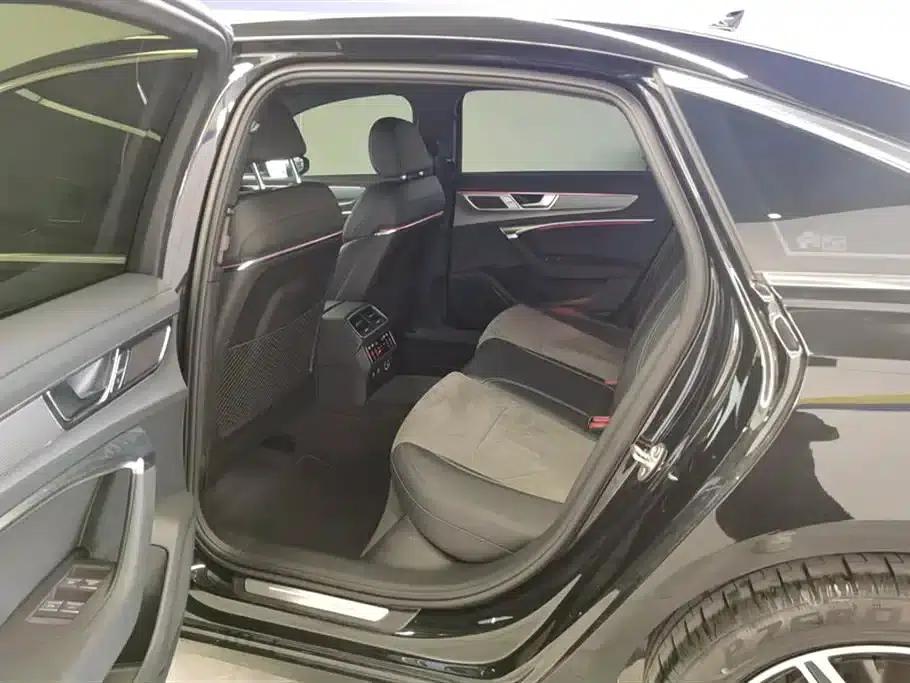 Audi A6L 2024 45 TFSI Premium Dynamic Edition — миниатюра 11