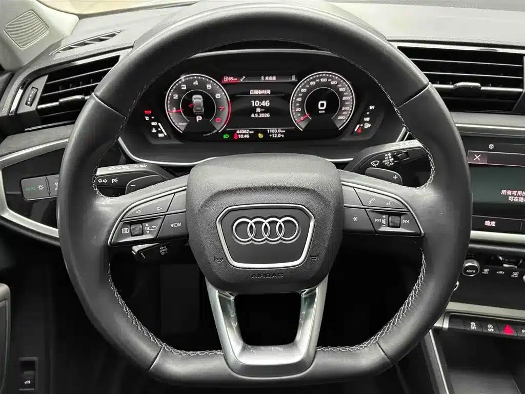 Audi Q3 2022 35 TFSI Fashion Dynamic Edition — миниатюра 3
