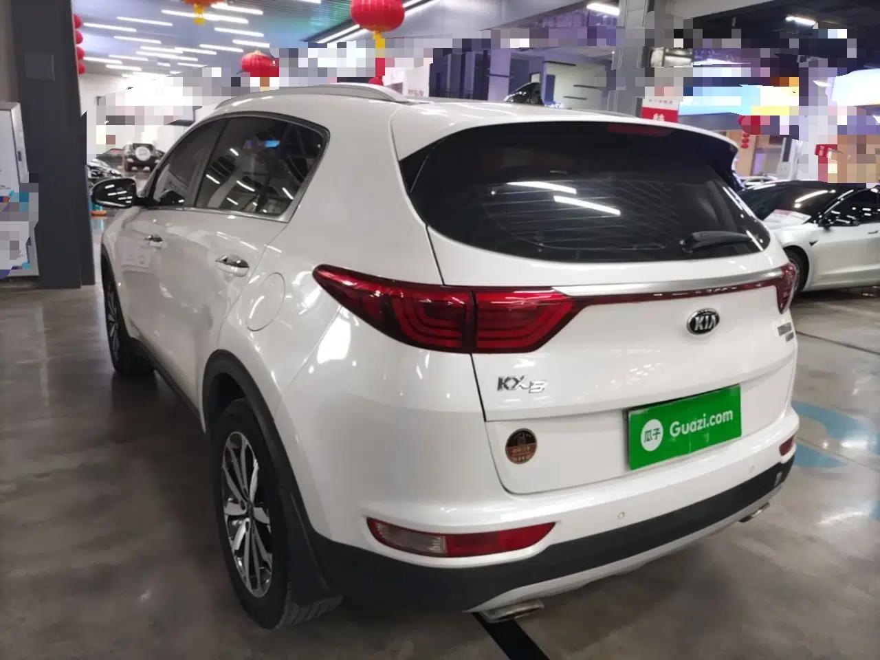 Kia KX5 2017 1.6T Automatic Two-Wheel Drive 15th Anniversary Special Edition DLX — миниатюра 4