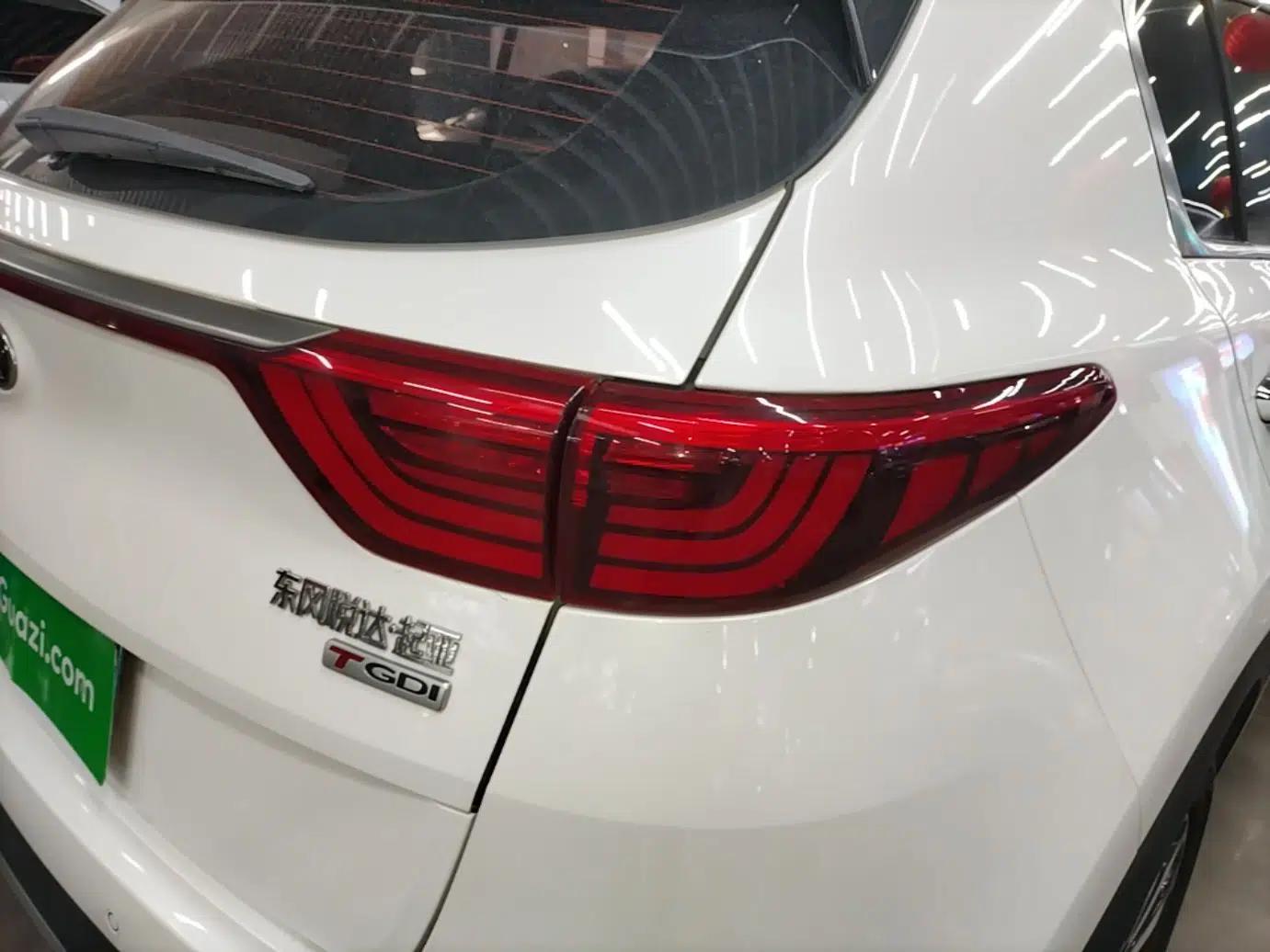 Kia KX5 2017 1.6T Automatic Two-Wheel Drive 15th Anniversary Special Edition DLX — миниатюра 9