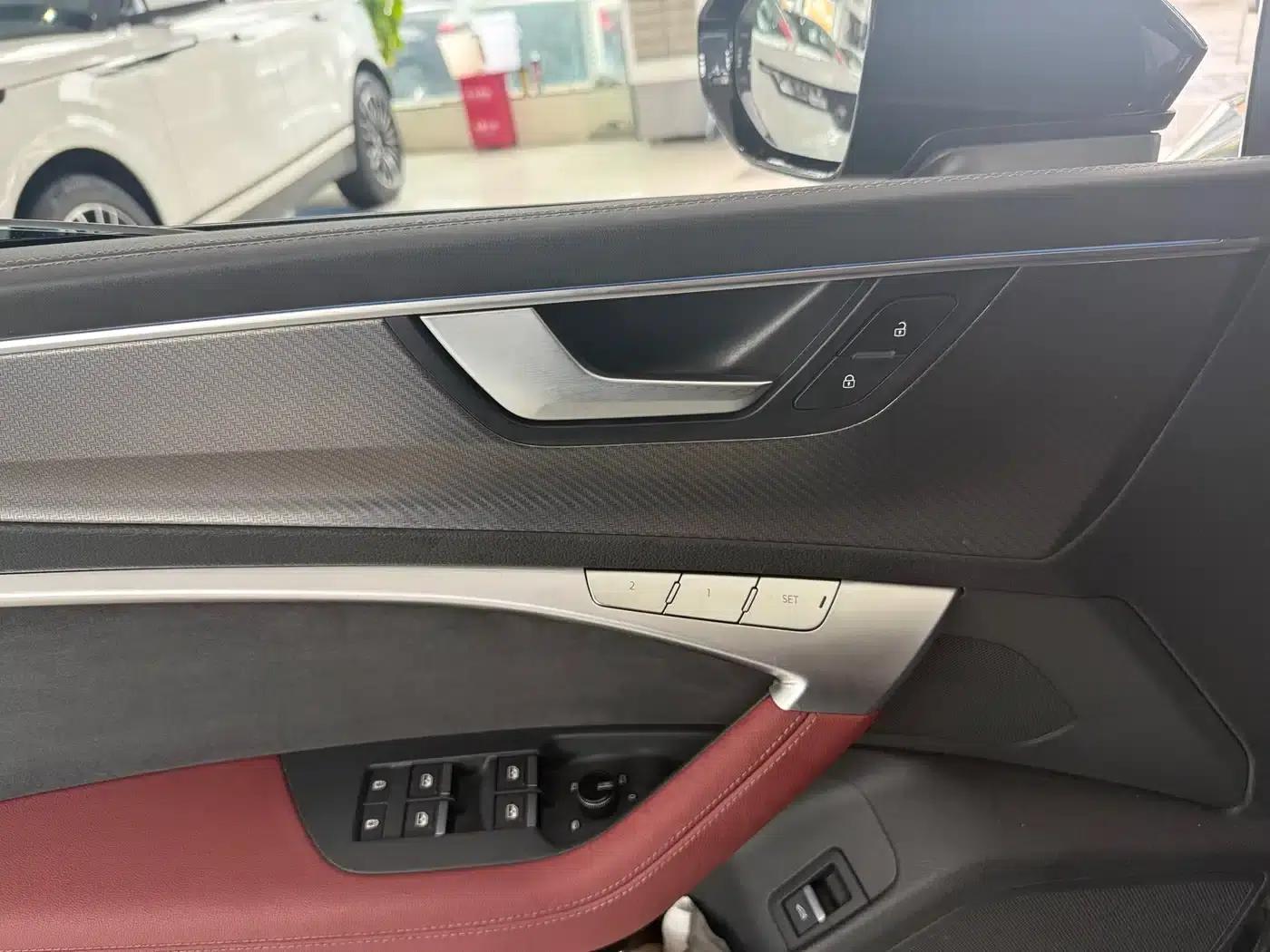2024 Audi A7L 45 TFSI quattro Black Edition — миниатюра 6