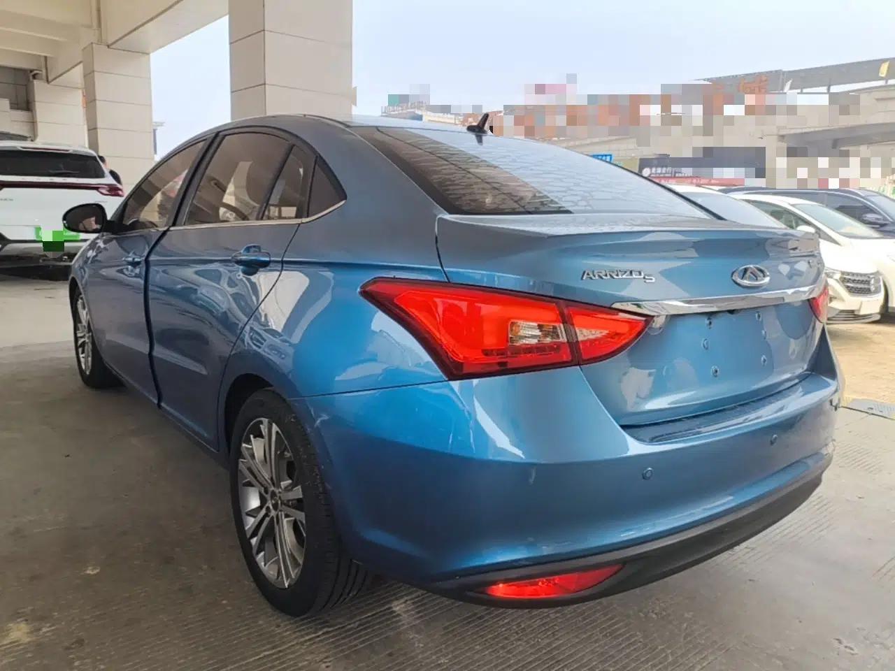Chery Arrizo 5 2017 1.5L CVT Luxury Edition — миниатюра 4
