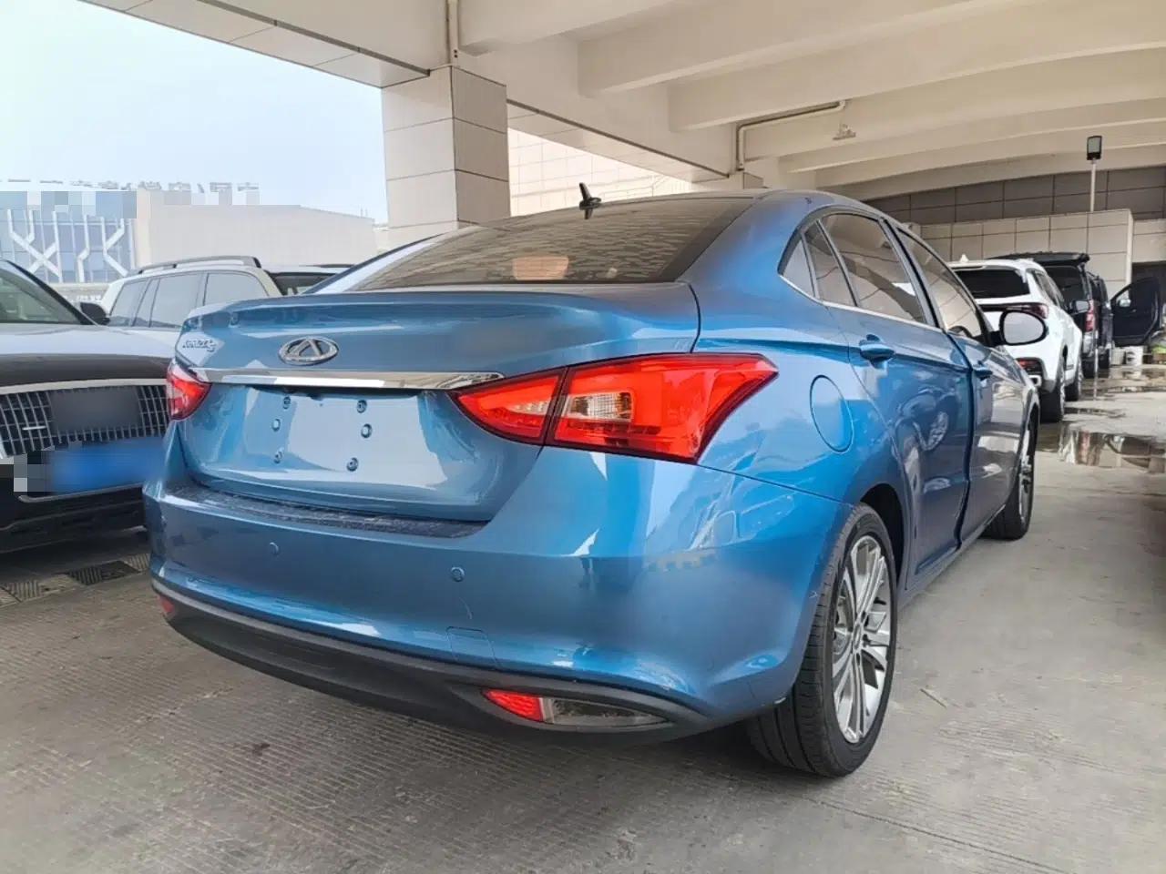 Chery Arrizo 5 2017 1.5L CVT Luxury Edition — миниатюра 6