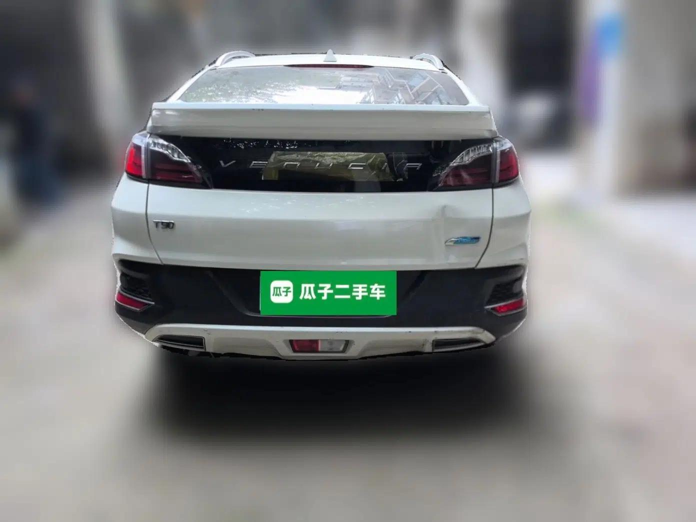 Venucia T90 2018 2.0L CVT Smart Connect Luxury Edition China V Standard — миниатюра 5