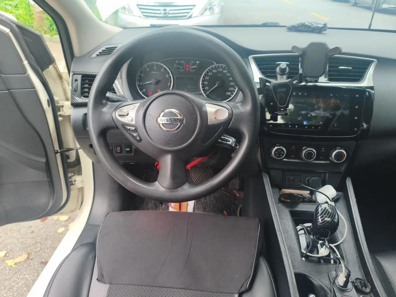Nissan Sylphy 2021 Classic 1.6XE CVT Comfort Edition — миниатюра 10