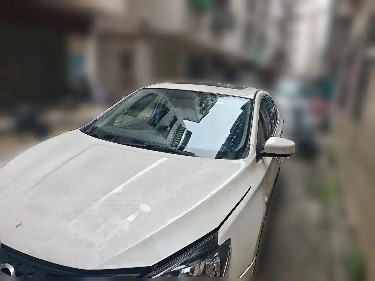 Nissan Sylphy 2021 Classic 1.6XL CVT Luxury Edition — миниатюра 1