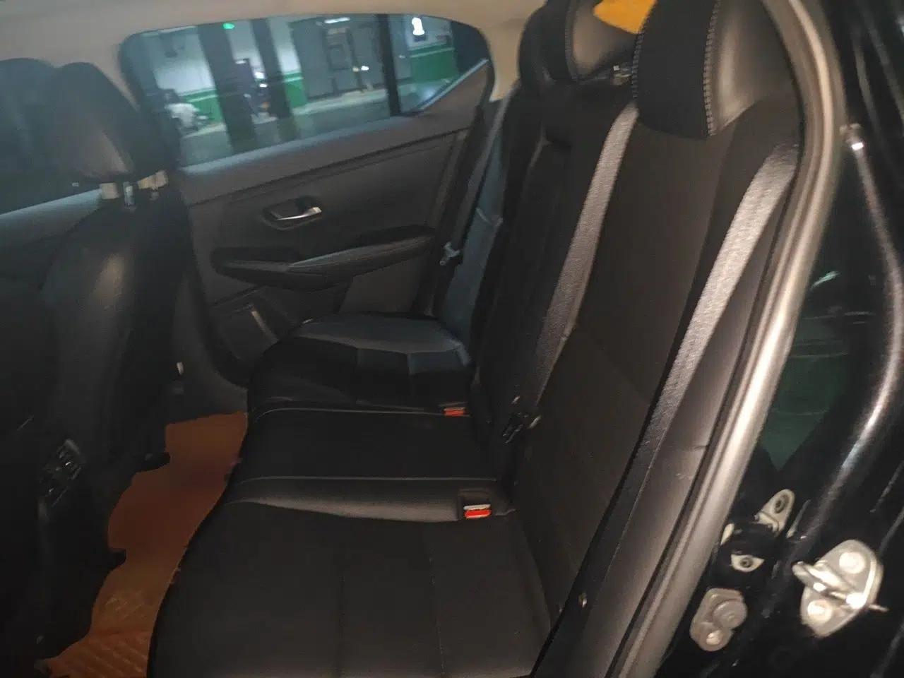 Nissan Sylphy 2021 1.6L XL CVT Enjoyment Edition — миниатюра 17