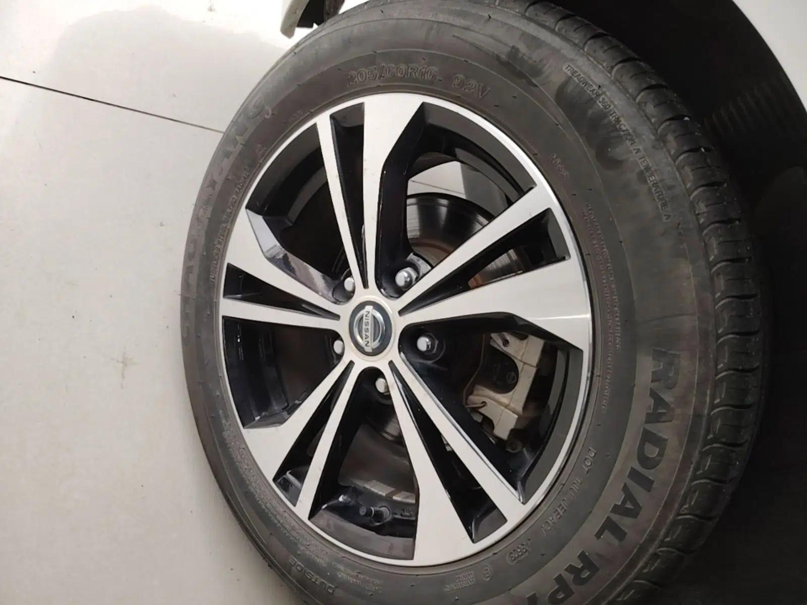 Nissan Sylphy 2022 1.6L XL CVT Enjoyment Edition — миниатюра 11