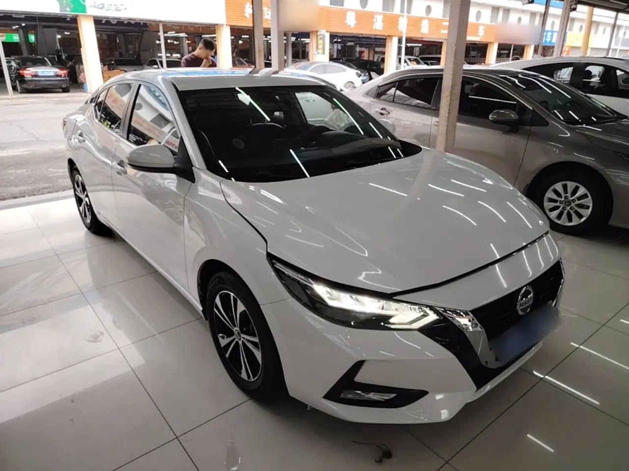 Nissan Sylphy 2022 1.6L XL CVT Enjoyment Edition — миниатюра 3