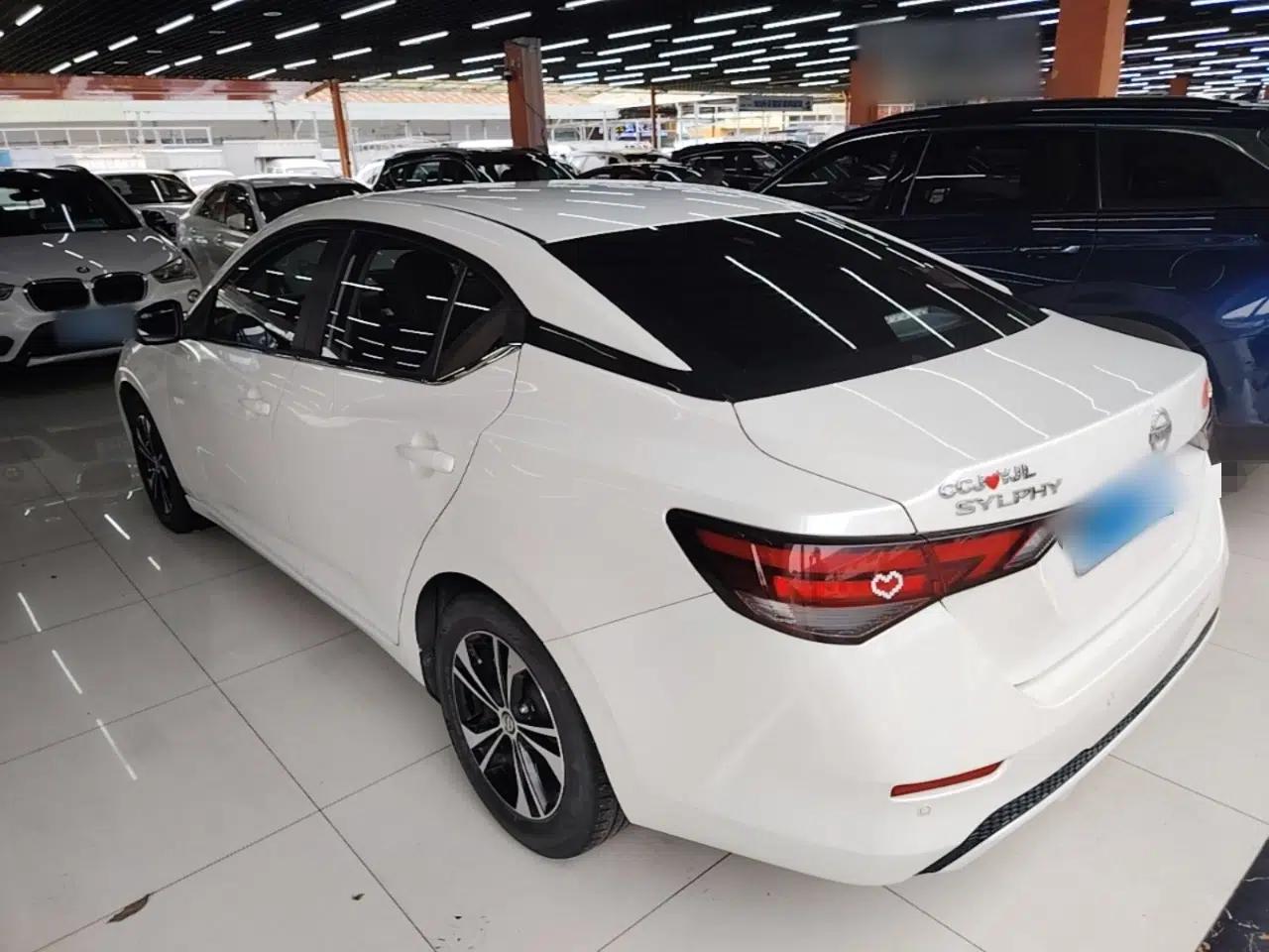 Nissan Sylphy 2022 1.6L XL CVT Enjoyment Edition — миниатюра 4