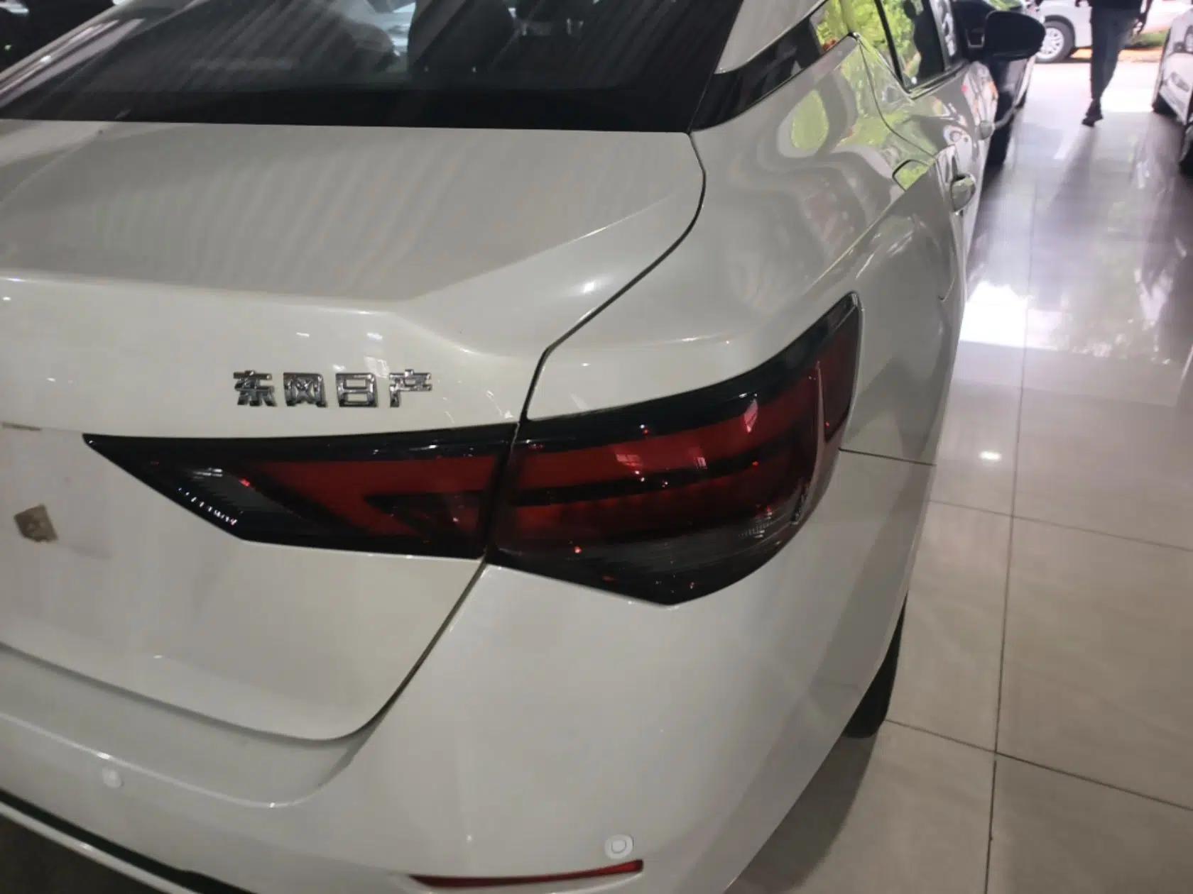 Nissan Sylphy 2022 1.6L XL CVT Enjoyment Edition — миниатюра 9