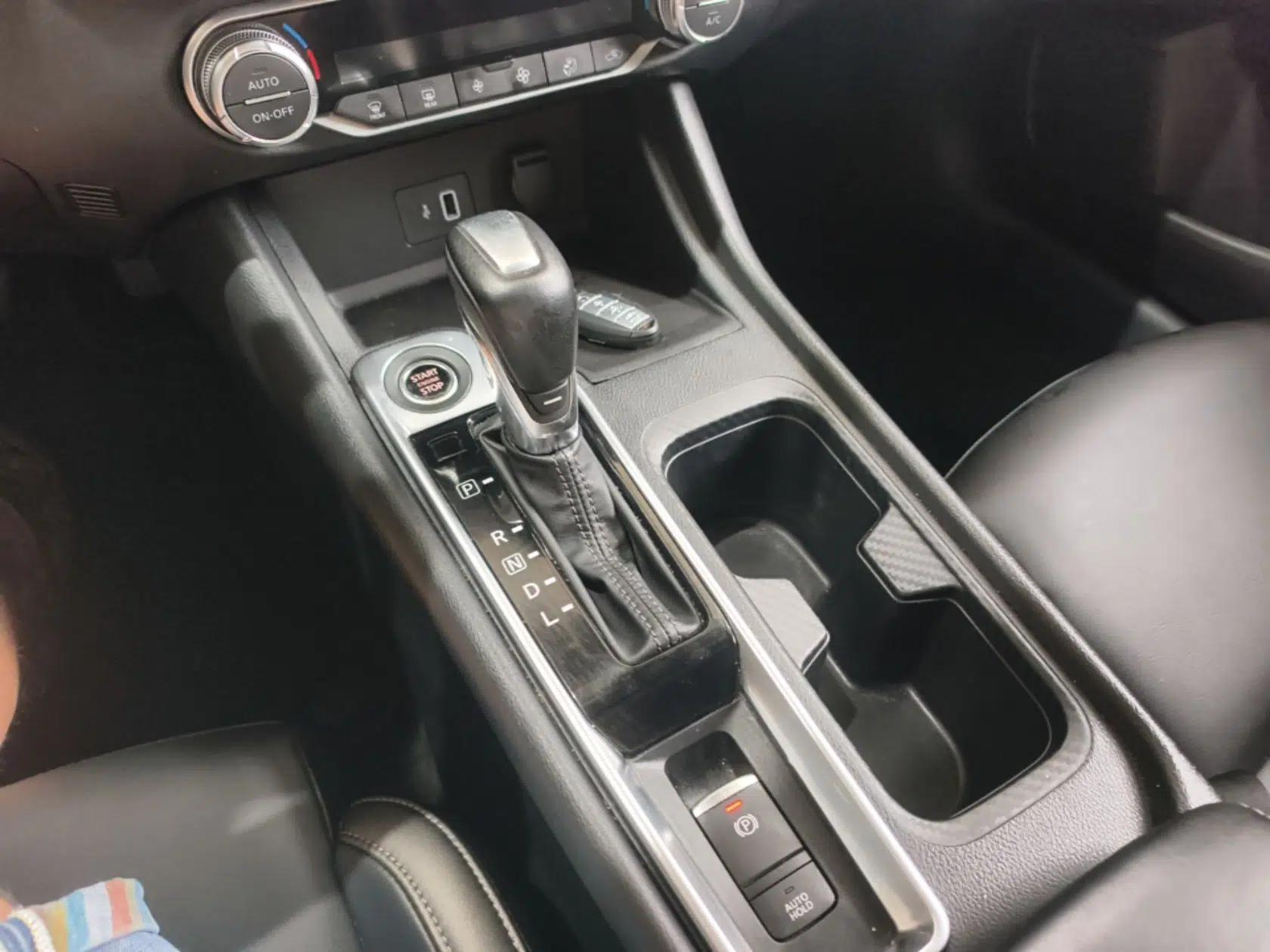 Nissan Sylphy 2022 1.6L XL CVT Enjoyment Edition — миниатюра 16