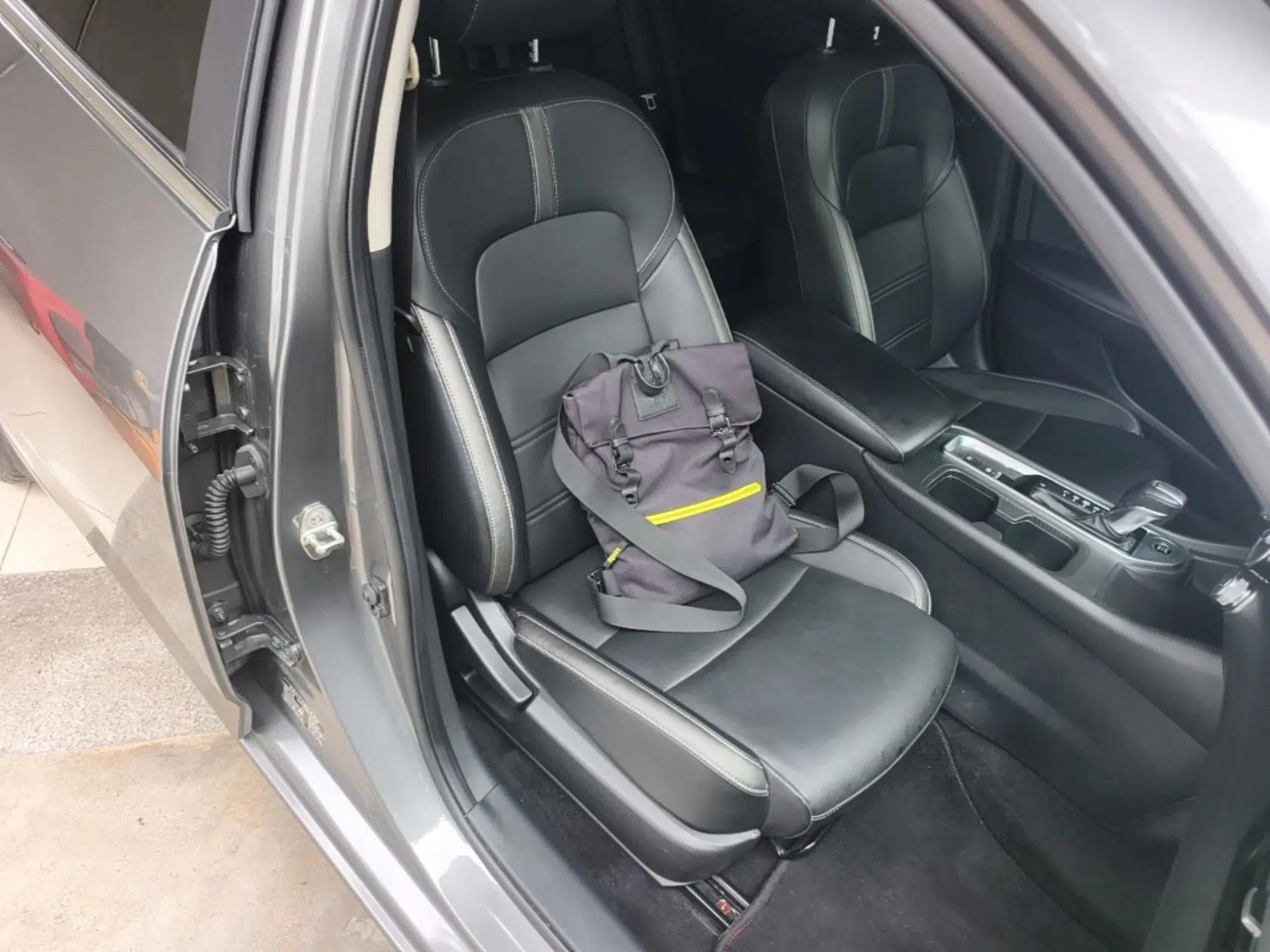 Nissan Sylphy 2022 1.6L XL CVT Enjoyment Edition — миниатюра 19