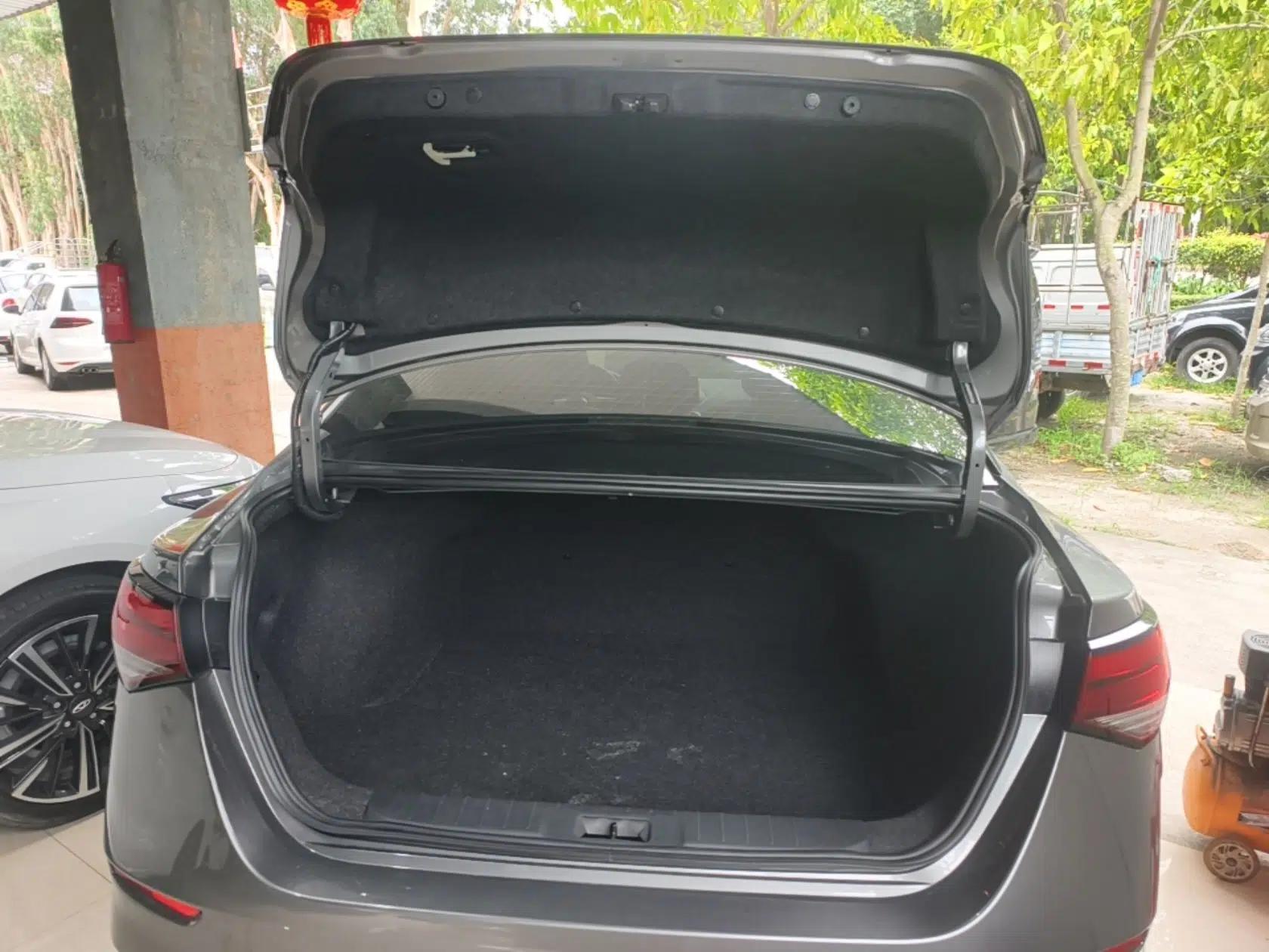 Nissan Sylphy 2022 1.6L XL CVT Enjoyment Edition — миниатюра 22
