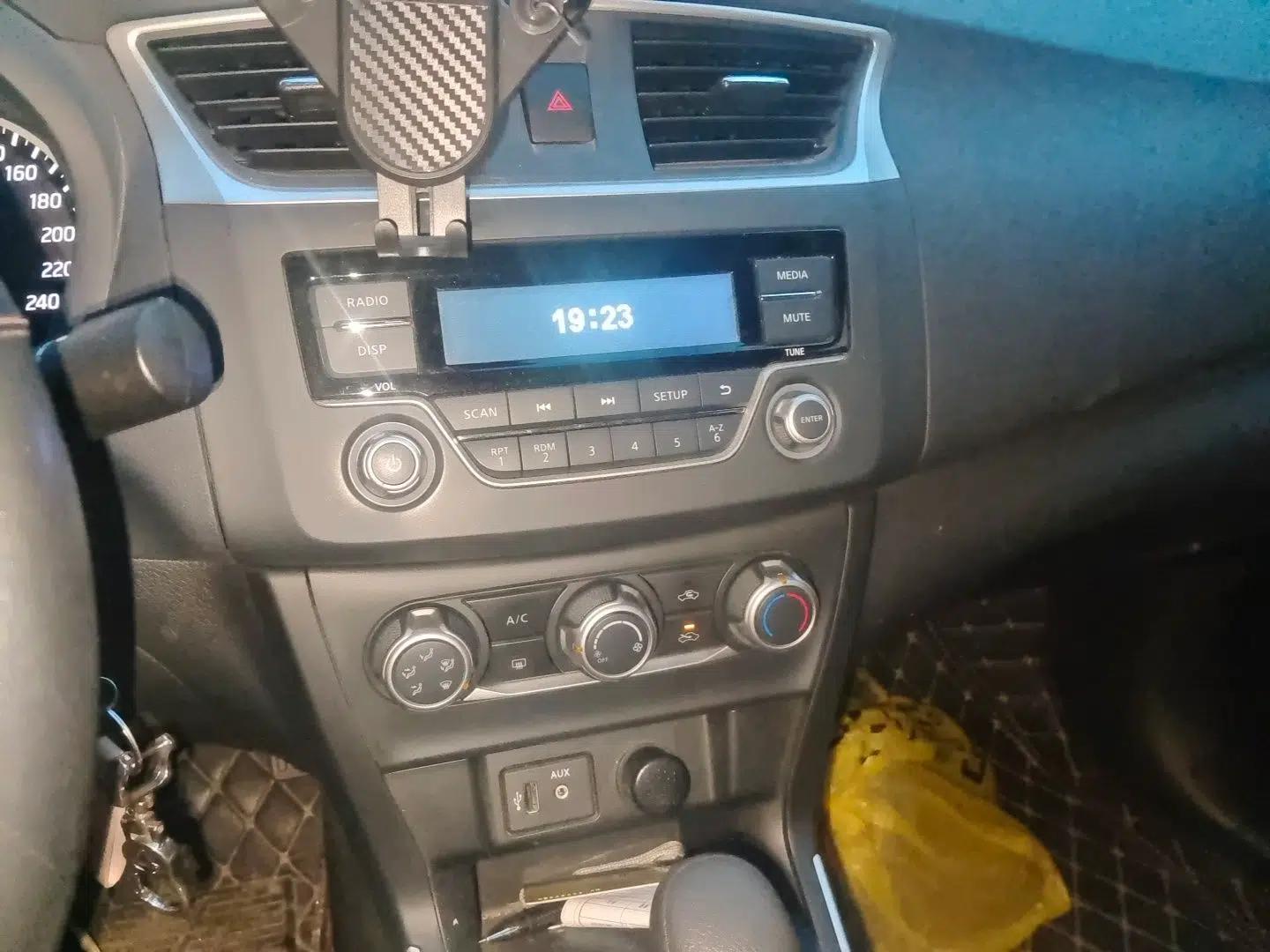 Nissan Sylphy 2021 Classic 1.6XE CVT Comfort Edition — миниатюра 13