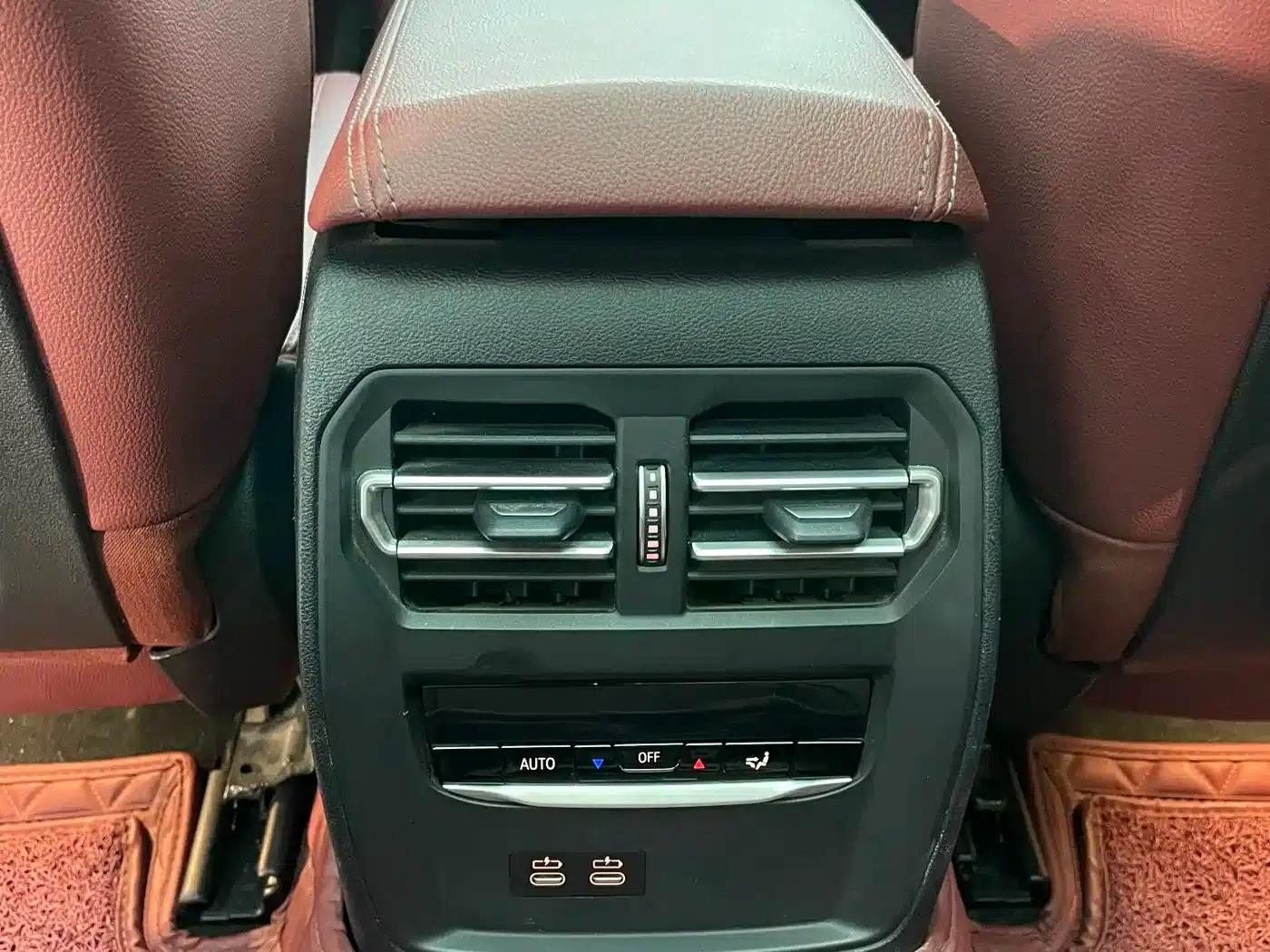 2022 BMW 3 Series 320Li M Sport Package — миниатюра 14