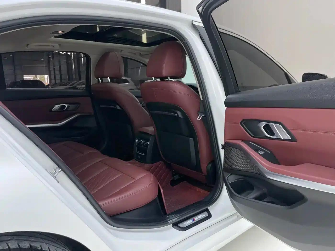 2022 BMW 3 Series 320Li M Sport Package — миниатюра 19