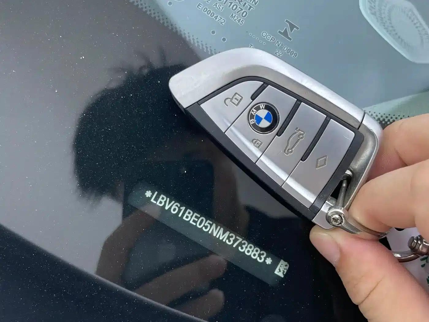2022 BMW 3 Series 320Li M Sport Package — миниатюра 22