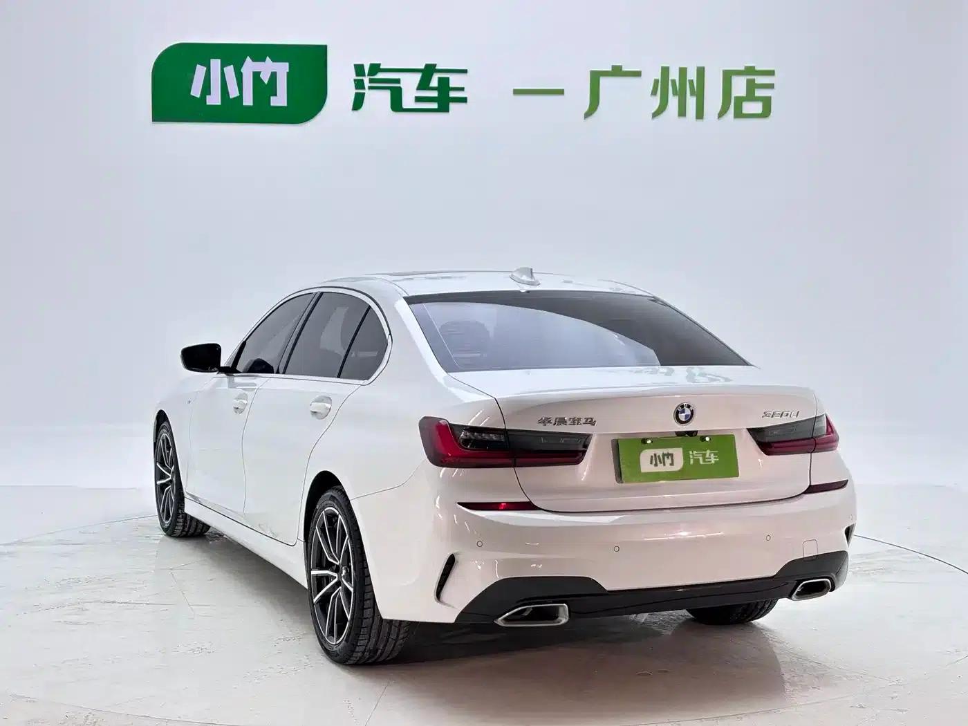 2022 BMW 3 Series 320Li M Sport Package — миниатюра 5