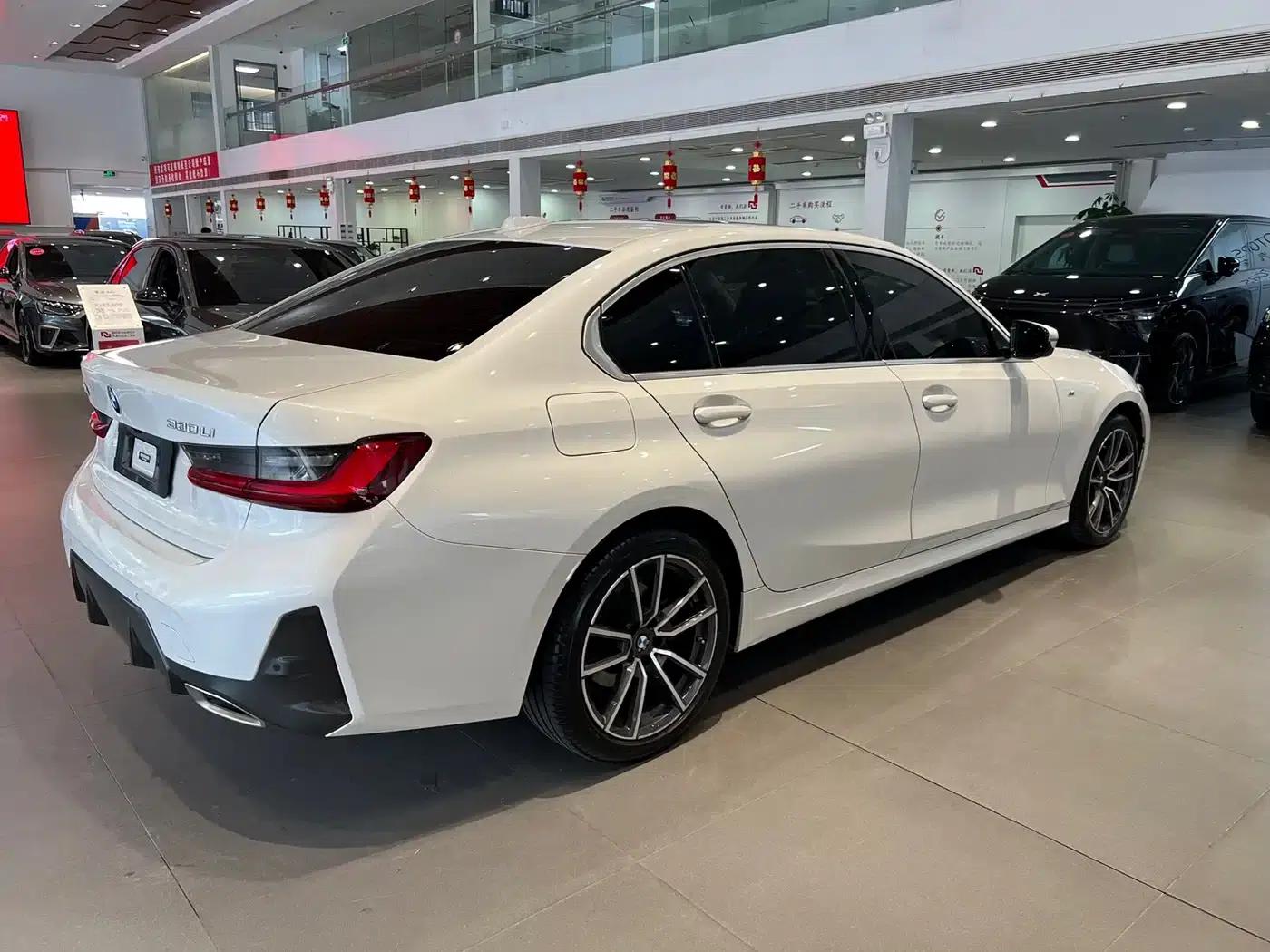 2023 BMW 3 Series 320Li M Sport Package — миниатюра 4