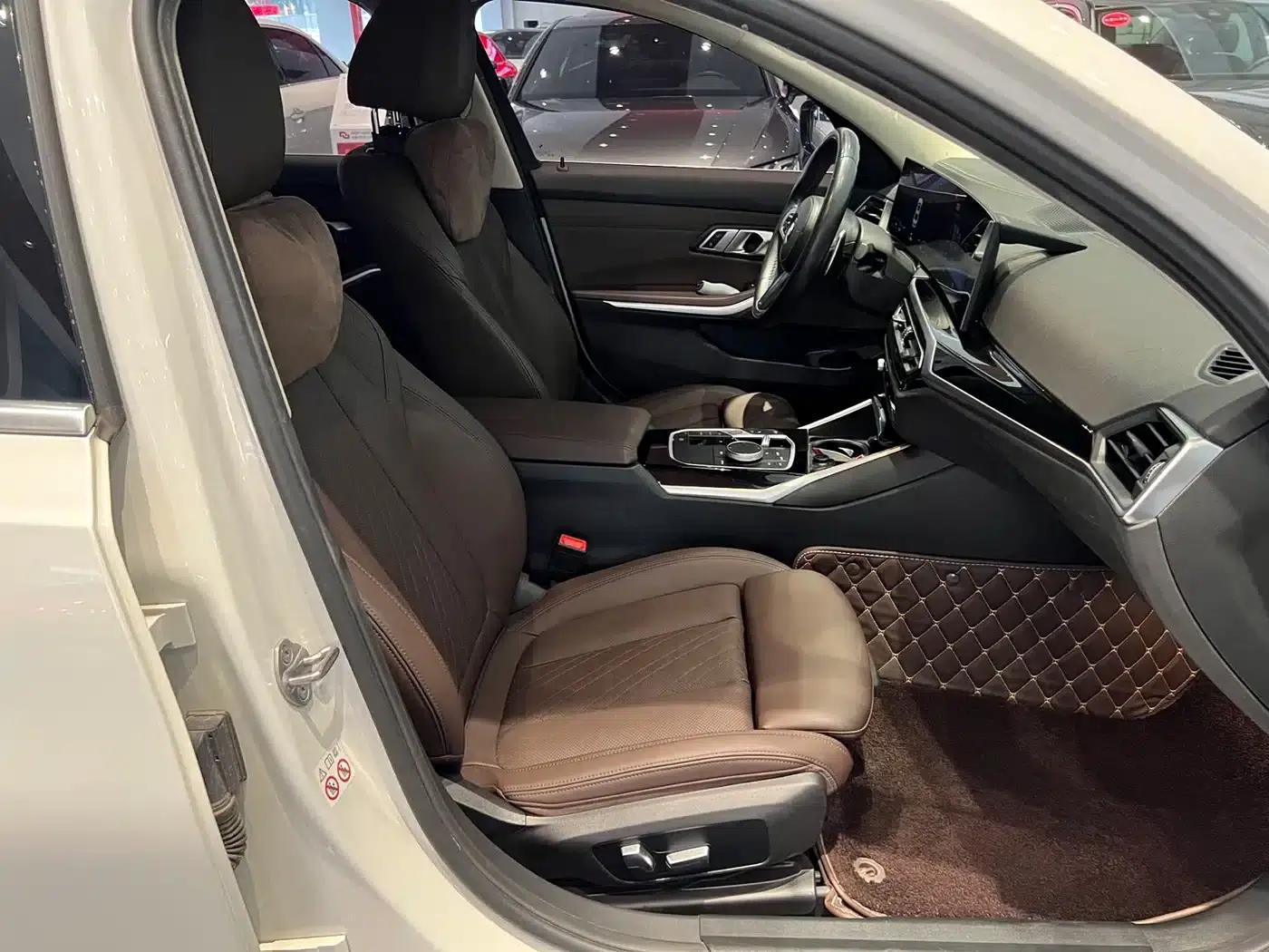 2023 BMW 3 Series 320Li M Sport Package — миниатюра 9