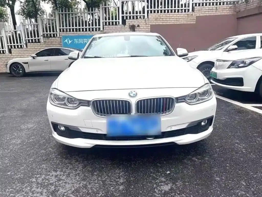 BMW 3 Series 2019 320Li Fashion Edition — миниатюра 4