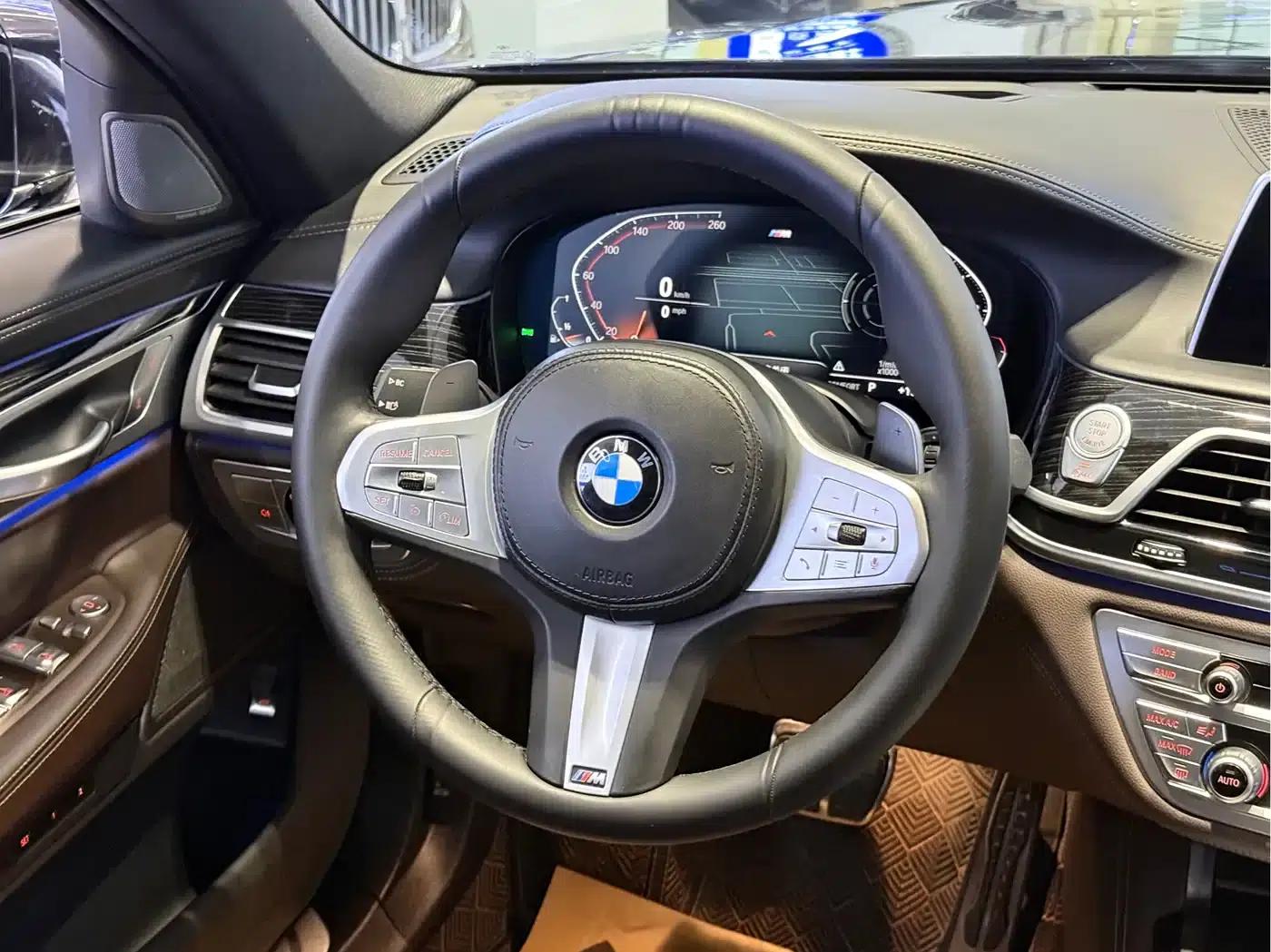 2021 BMW 7 Series 730Li M Sport Package — миниатюра 5